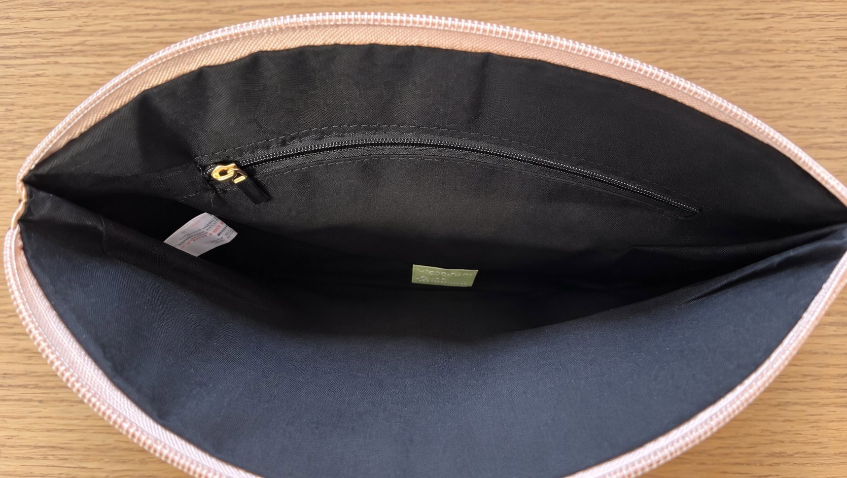Boohoo Pink Wristlet Clutch Bag, Boohoo, Clutch, New condition — preloved on SilentSale®