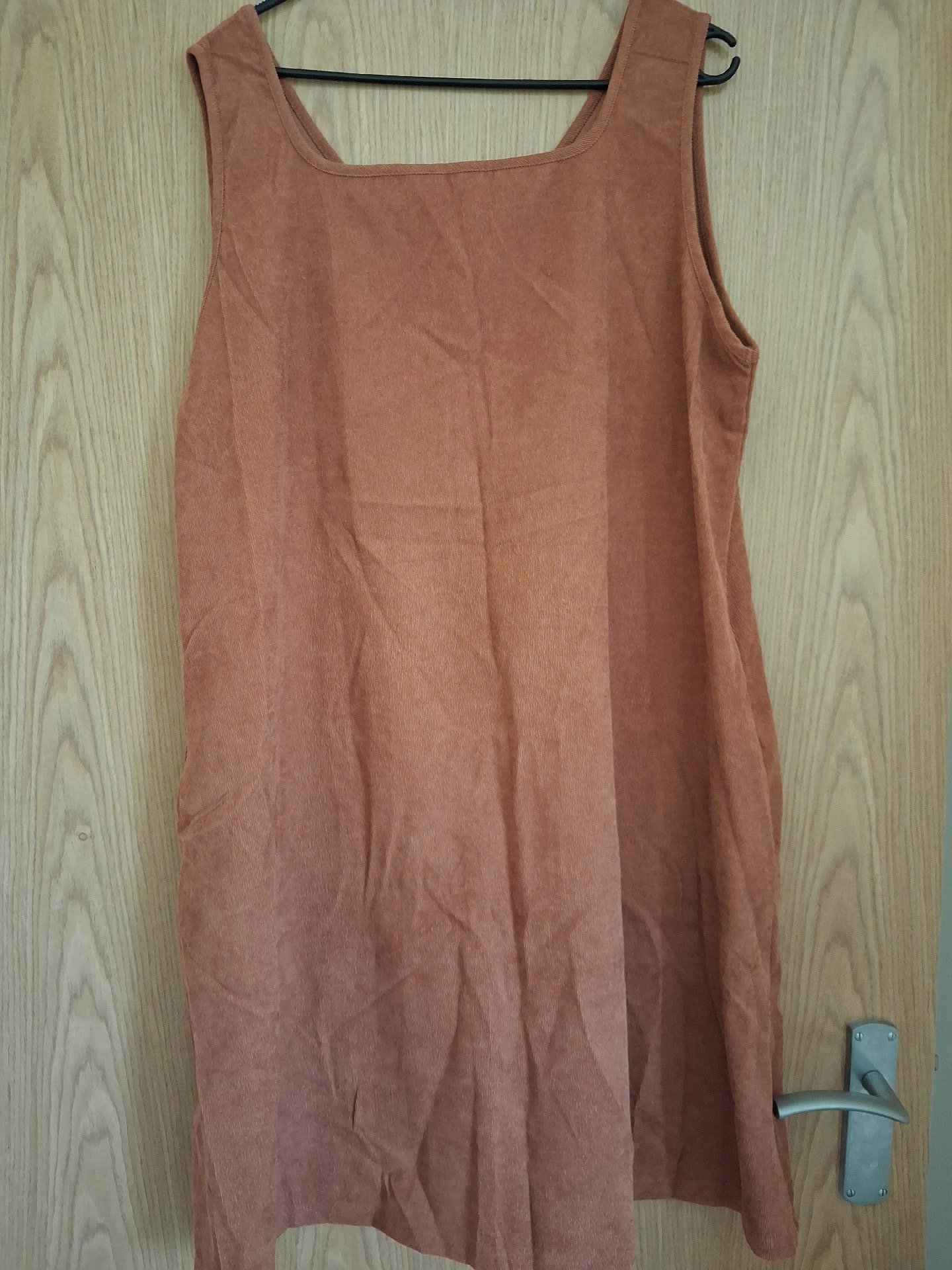 Brown Button Front Sleeveless Dress, Other, 22, Excellent condition — preloved on SilentSale®