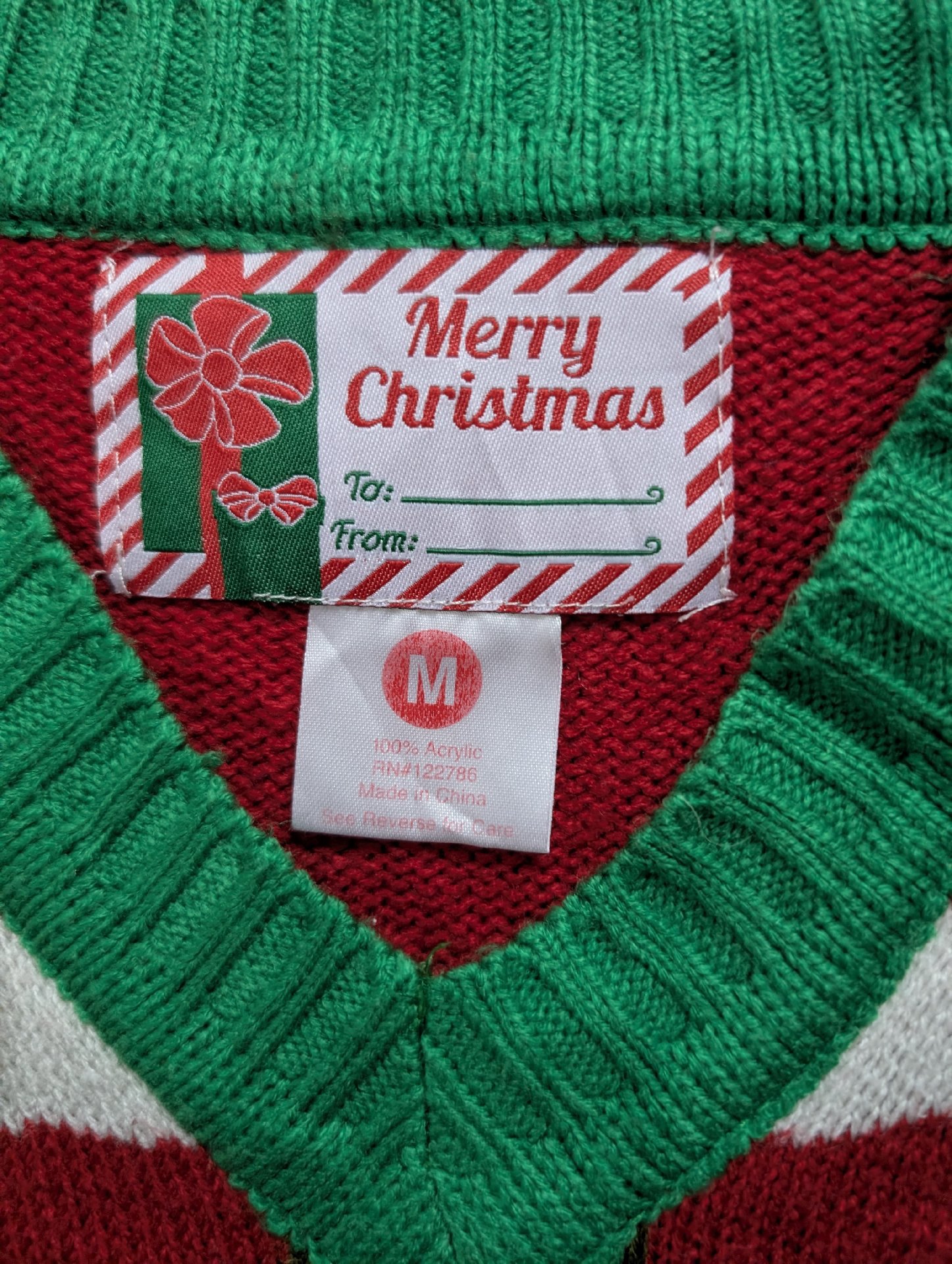 Christmas Themed Knitted Cardigan Sweater – Size M, Unbranded, M, Excellent condition — preloved on SilentSale®
