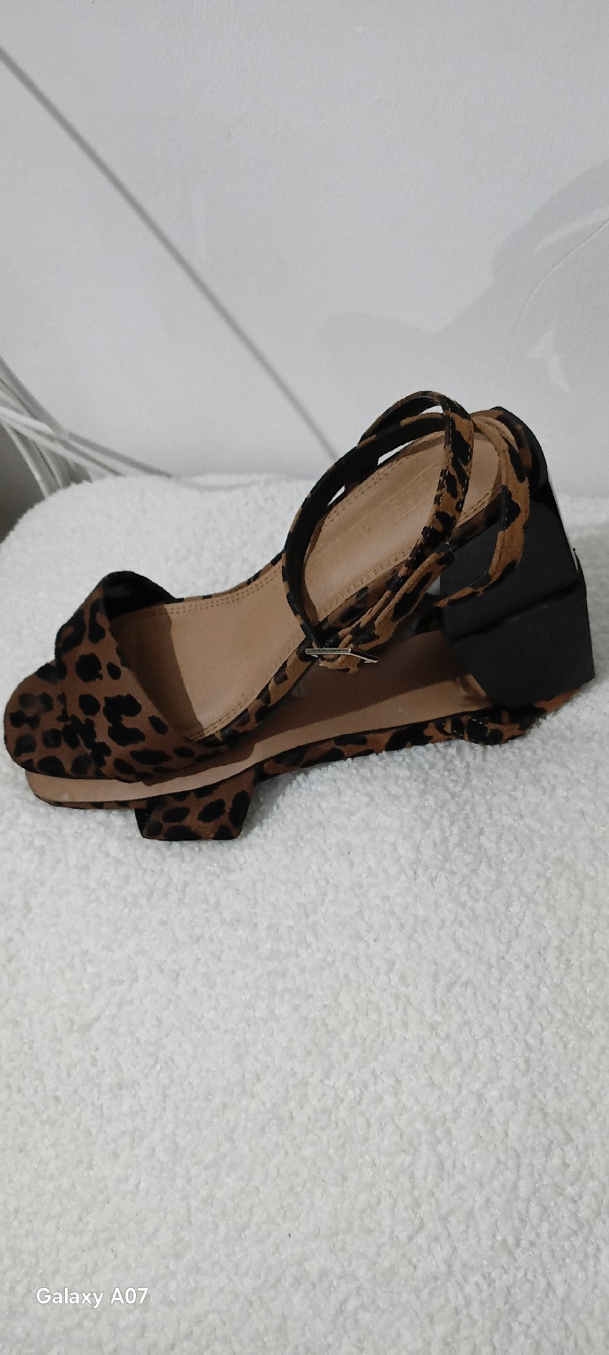 Leopard Print Block Heel Sandals – Size 5, Sos Shoes, 5, Excellent condition — preloved on SilentSale®