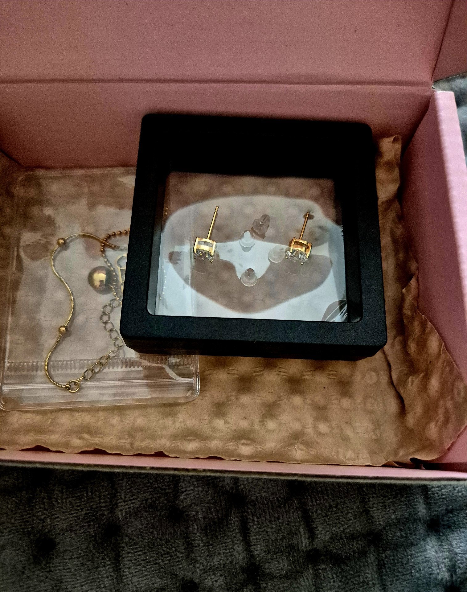Light Luxury Accessories Gold Plated Moissanite Stud Earrings with Bracelet, GRA, One Size, New condition — preloved on SilentSale®