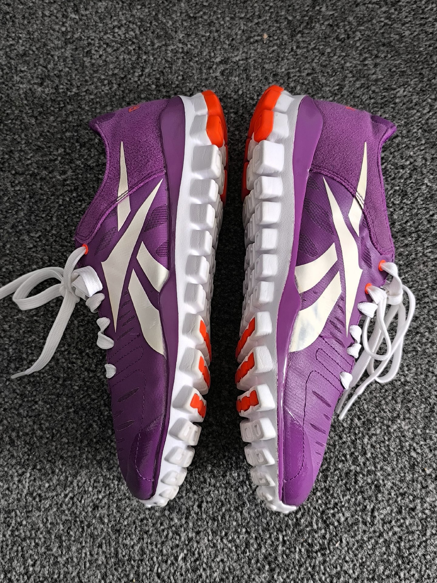 Reebok RealFlex Purple Orange Women's Running Shoes, Reebok, 5.5, Excellent condition — preloved on SilentSale®