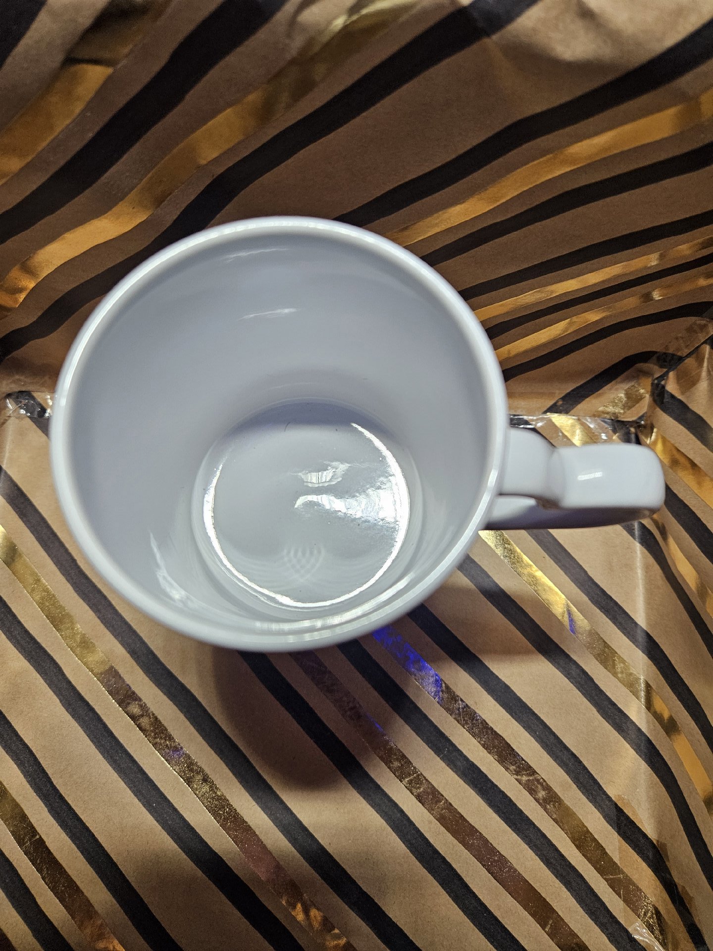Love Heart Handle Ceramic Mug with Highland Cow Design, Unbranded, One Size, New condition — preloved on SilentSale®