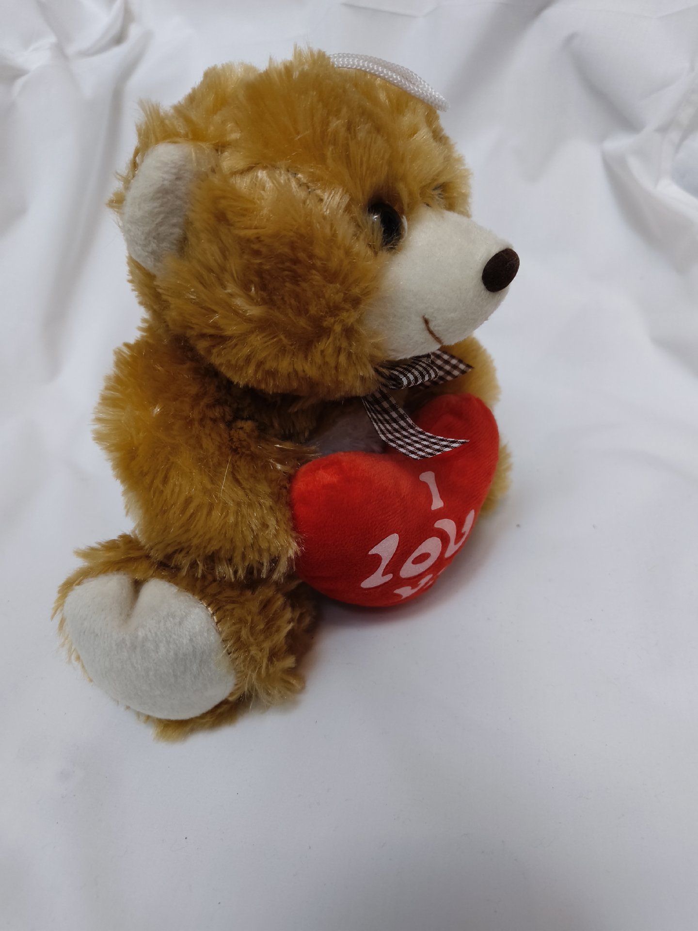 Brown Plush Teddy Bear Holding Red Heart Soft Toy, Unbranded, One Size, Excellent condition — preloved on SilentSale®
