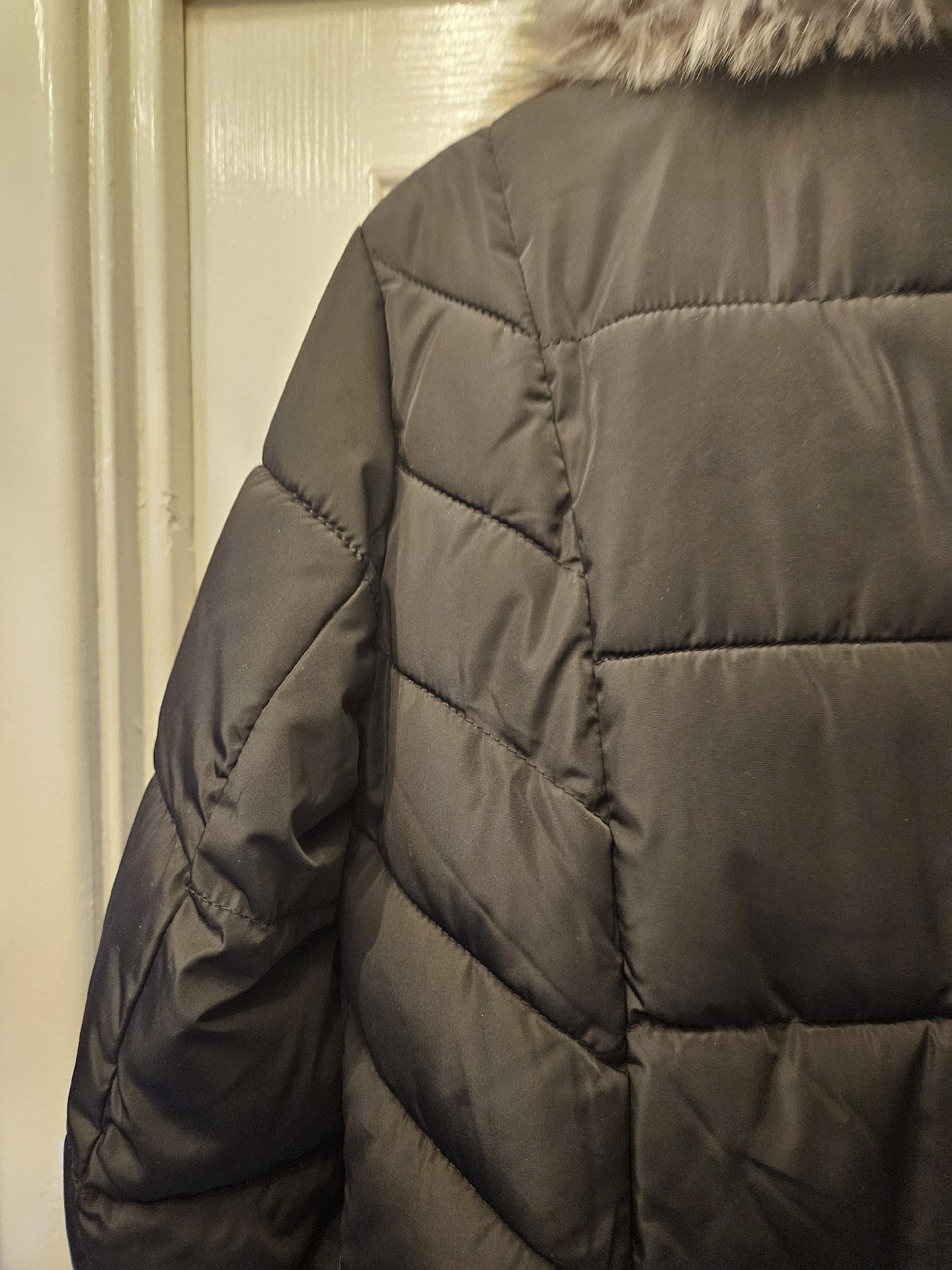 Peacocks Black Padded Coat with Faux Fur Collar – Size 14, Peacocks, 14, New condition — preloved on SilentSale®