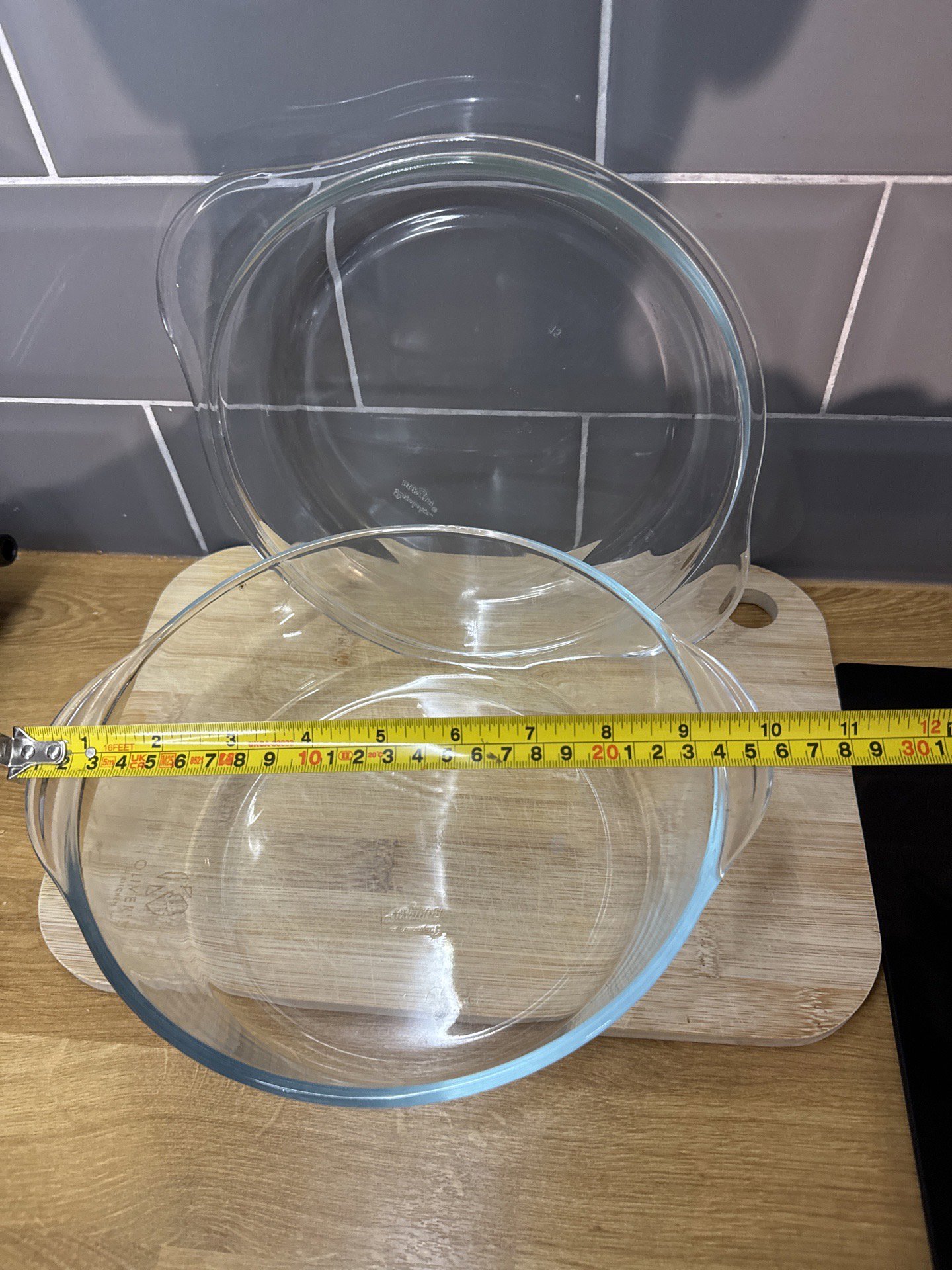 Glass Ovenproof Casserole Dish with Lid, Pasabahce, One Size, Excellent condition — preloved on SilentSale®