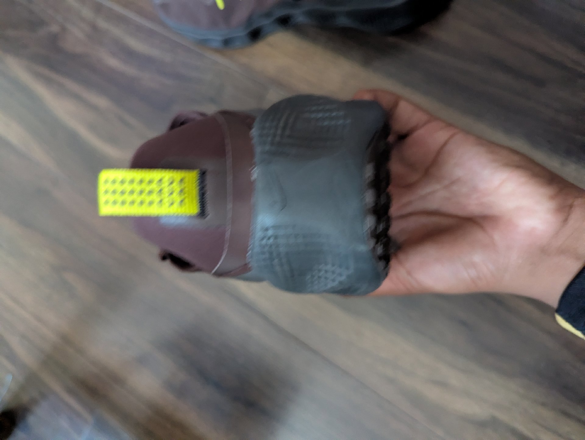 Nike Brown and Yellow Trainers – UK 6 / EUR 39, Nike, 6, New condition — preloved on SilentSale®