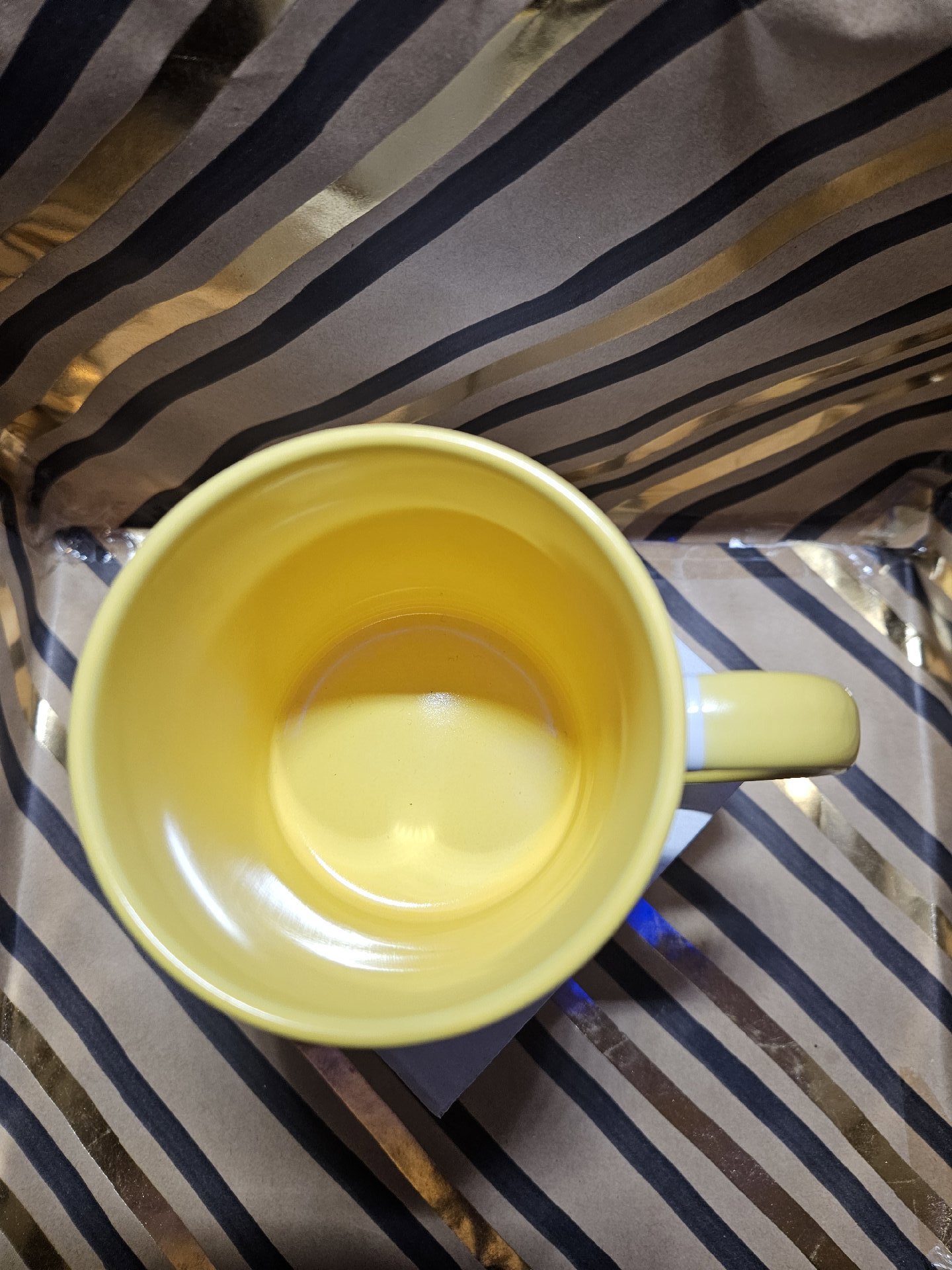 Ceramic Mug with Humorous Highland Cow Design, Unbranded, One Size, New condition — preloved on SilentSale®