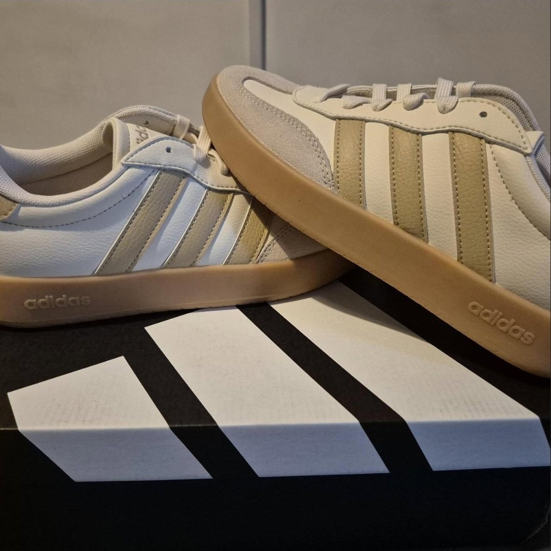 Adidas White Trainers with Gum Sole – UK 8, Adidas, 8, New condition — preloved on SilentSale®