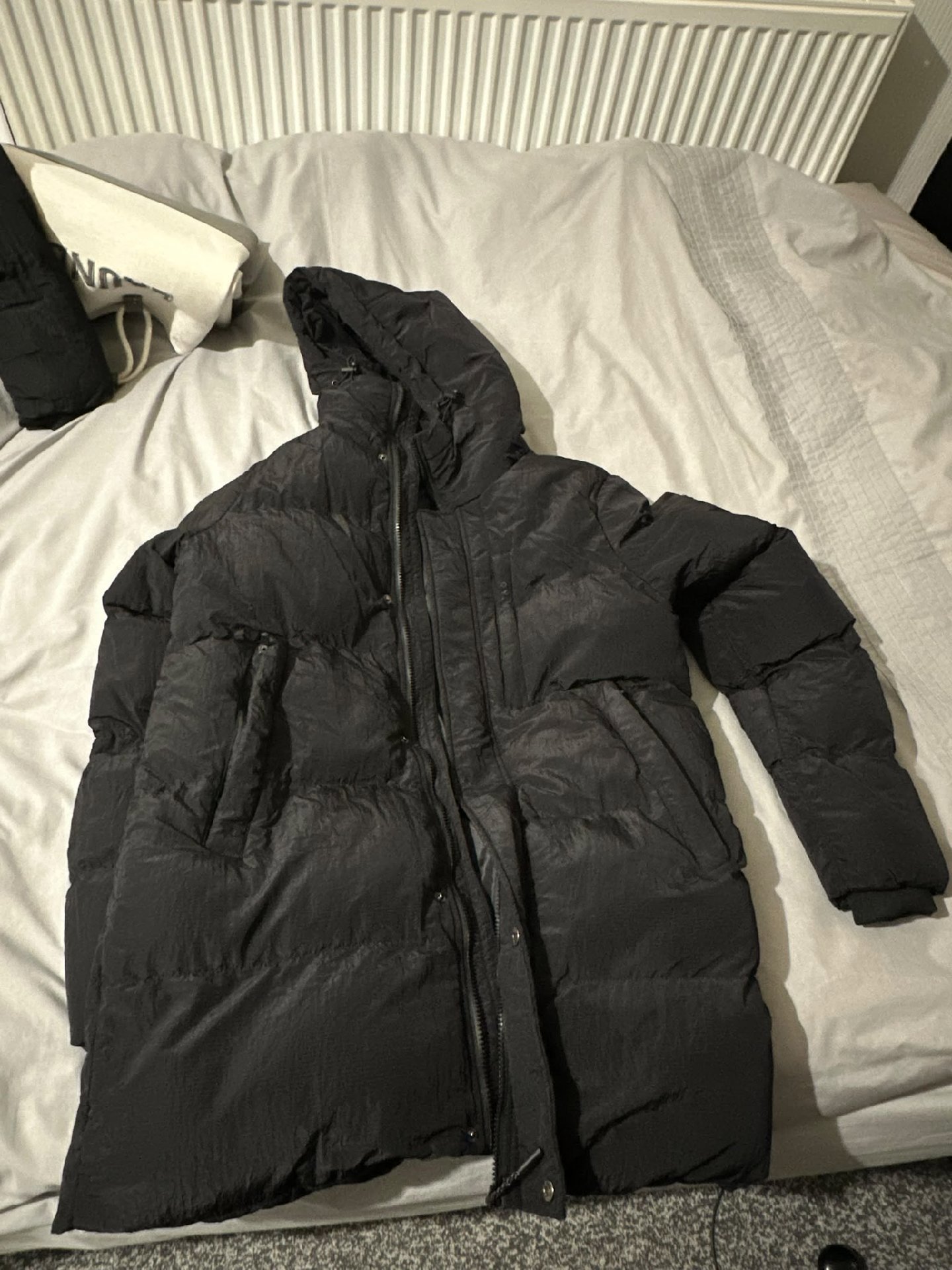 Black Puffer Coat with Hood, Gymking, M, Excellent condition — preloved on SilentSale®