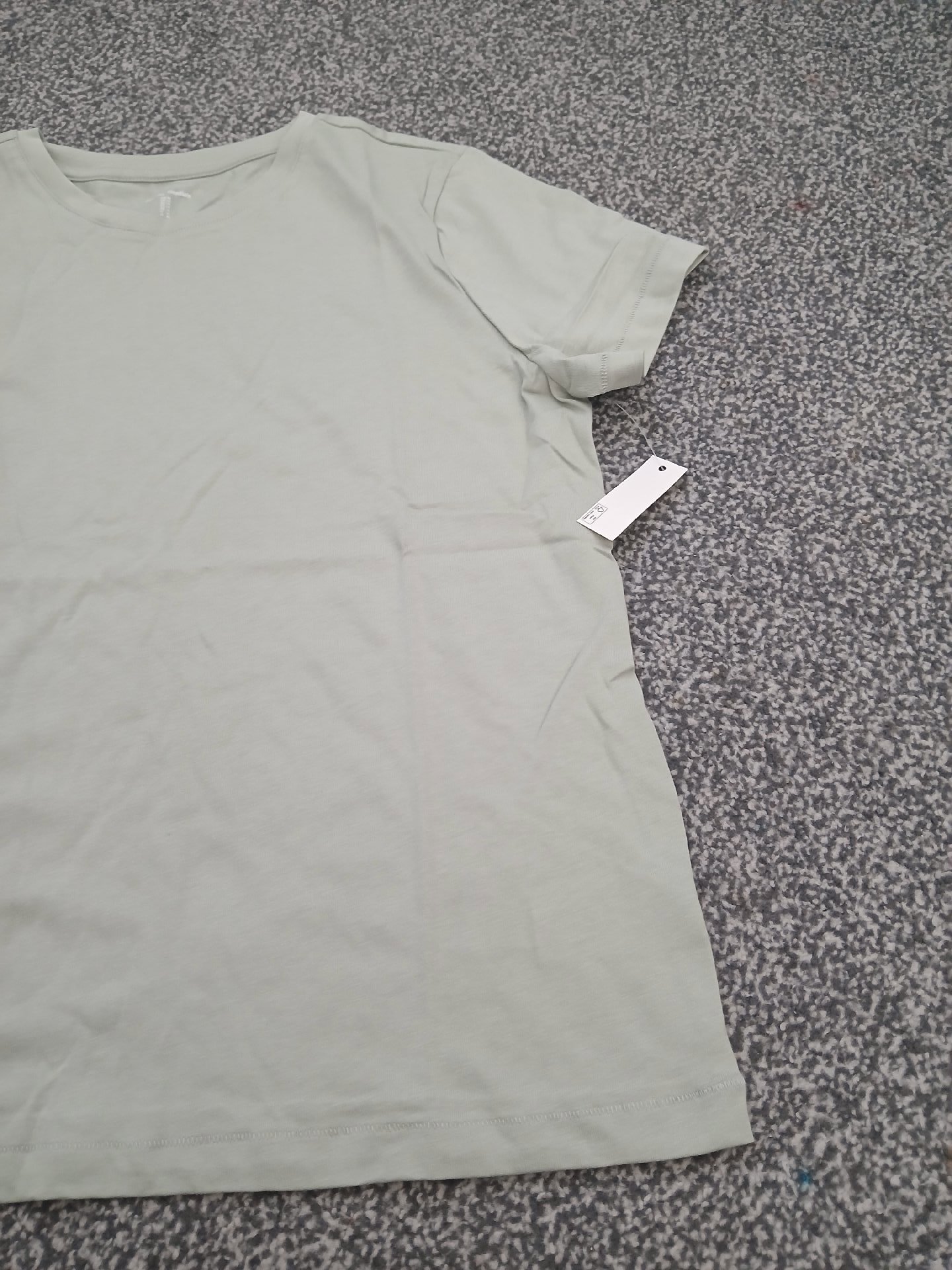 Amazon Essentials T-Shirt, Size M. Sage green, crew neck., Amazon Essentials, M, Like New condition — preloved on SilentSale®