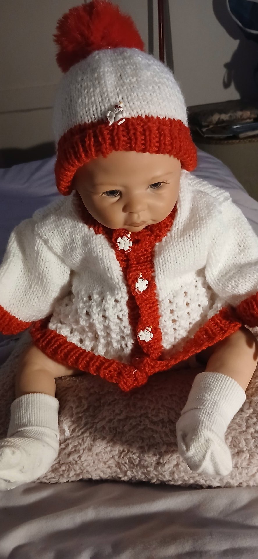Hand Knitted Baby Cardigan and Hat Set White and Red, Handmade, 0-3M, Excellent condition — preloved on SilentSale®