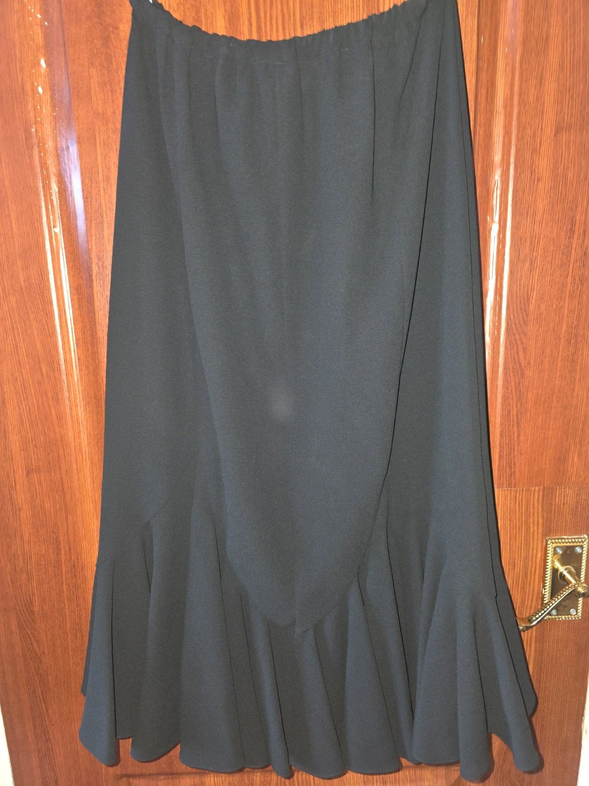 Frank Usher Black Mermaid Hem Skirt – UK 14, Frank Usher, 14, Like New condition — preloved on SilentSale®