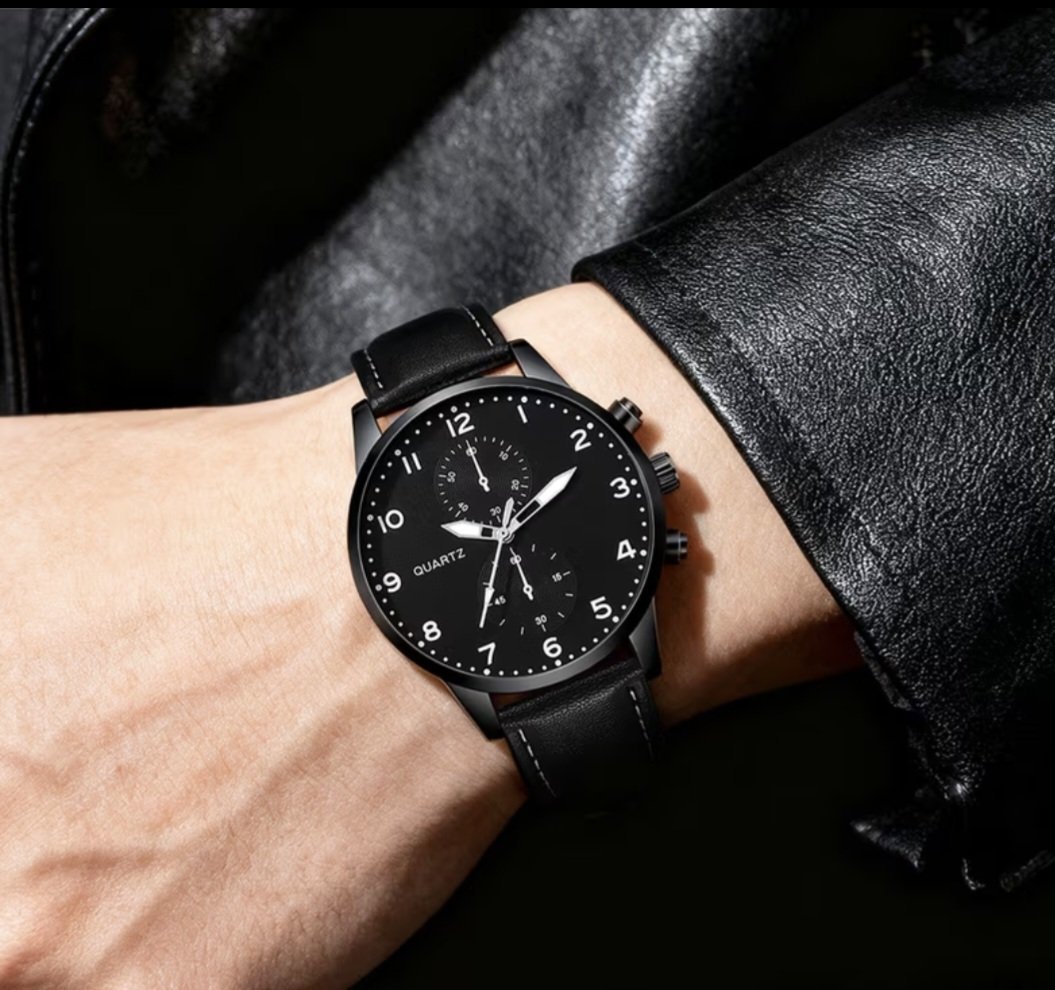 Mens black watch, quartz, One Size, New condition — preloved on SilentSale®