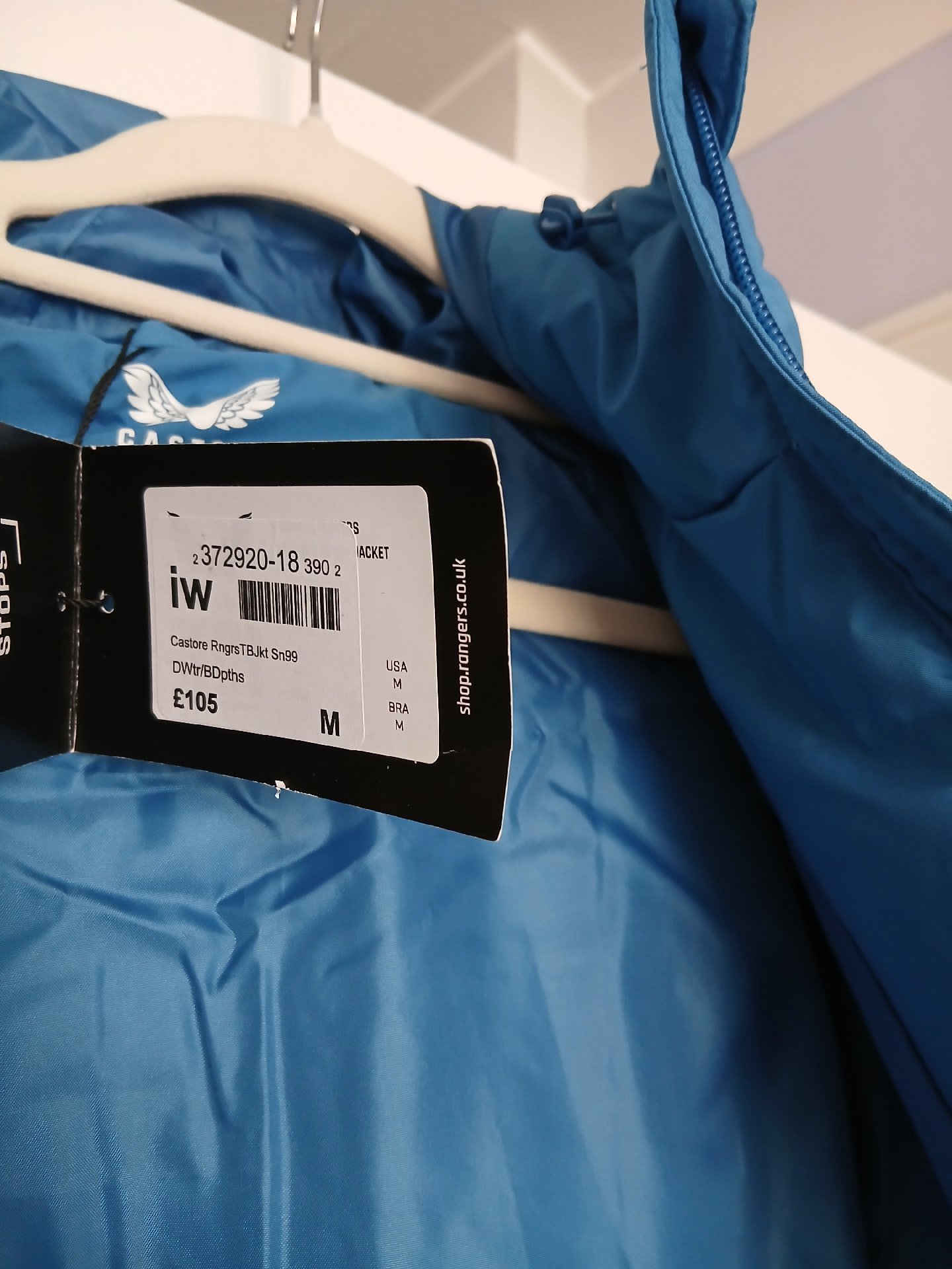 Jaket Men's , Castore, M, New condition — preloved on SilentSale®