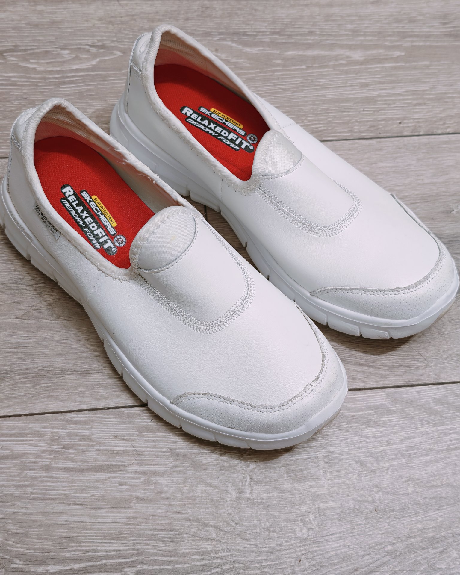 RRP £80 Skechers Work: Relaxed Fit - Sure Track women's slip-resistant trainers size UK 5, Skechers, 5, Like New condition — preloved on SilentSale®