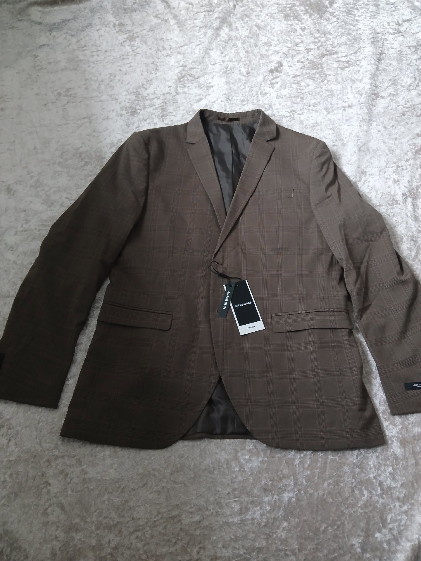 Jack & Jones Brown Check Blazer UK 42R Super Slim (Fits like M‑Large), Jack & Jones, 42R, New condition — preloved on SilentSale®