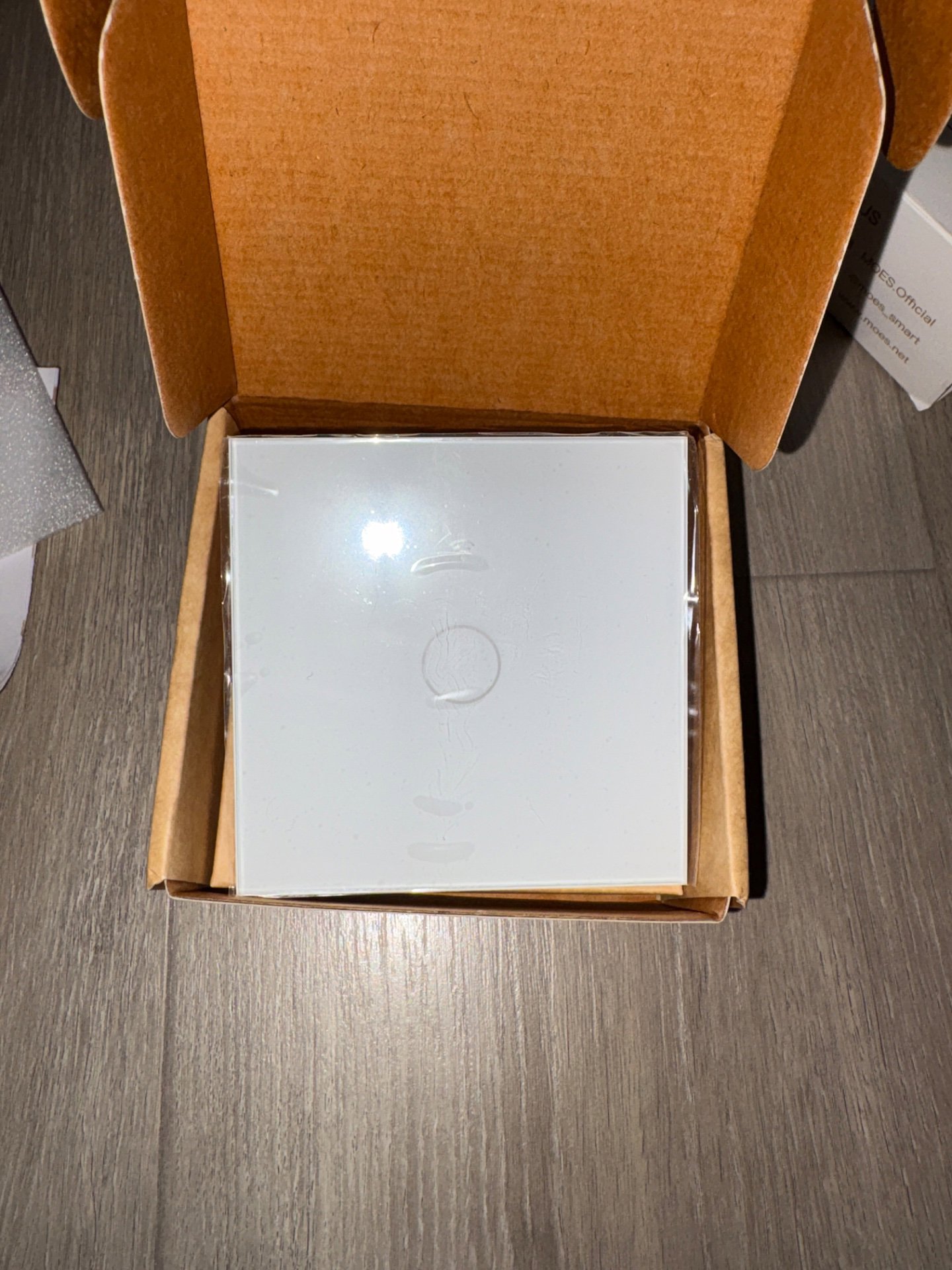 Moes Smart 1 Gang Switch Zigbee 3.0 Wireless Light Controller, Moes, One Size, New condition — preloved on SilentSale®
