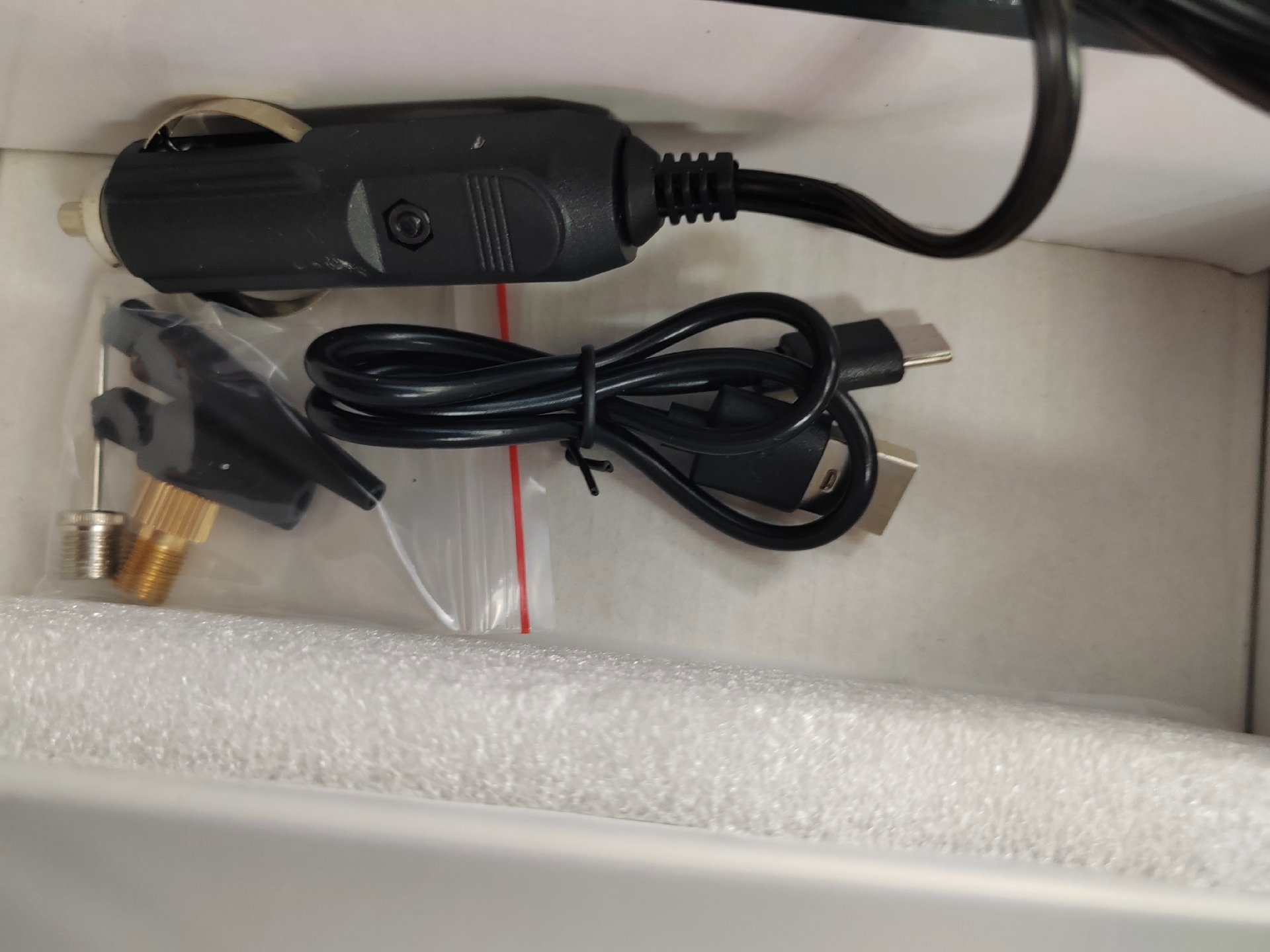 Car compressor , Amazon, One Size, New condition — preloved on SilentSale®