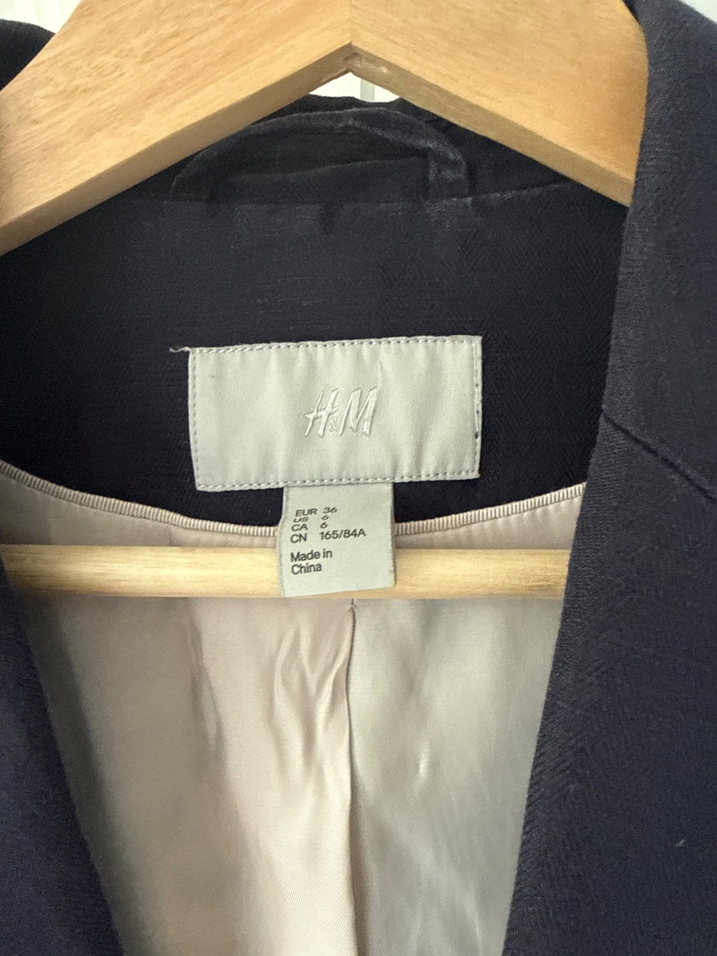 Navy Blazer Jacket – Size 38, H&M, EUR 36, Excellent condition — preloved on SilentSale®