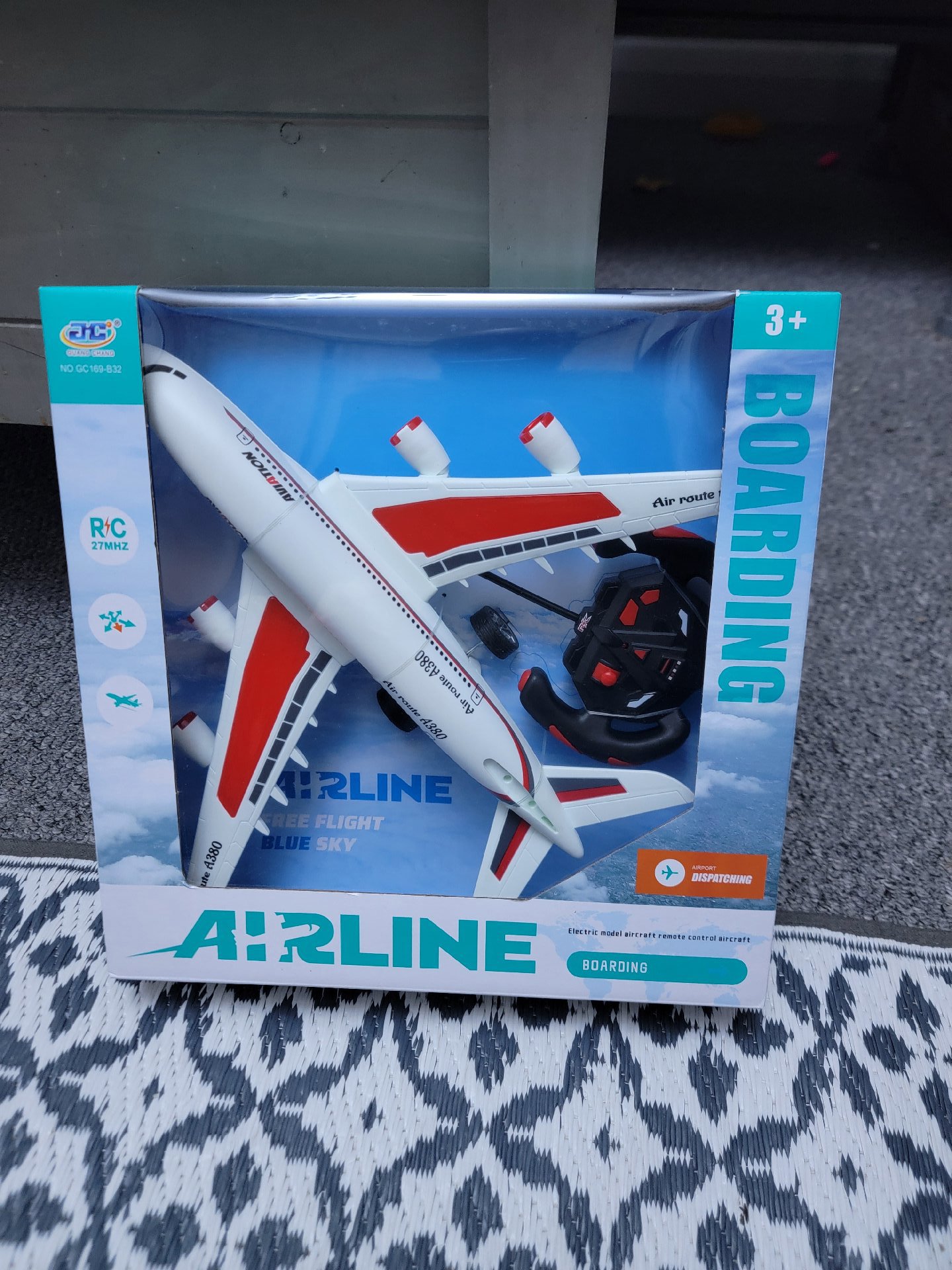 Airline Remote Control Airplane Toy for Ages 3+, Unbranded, One Size, New condition — preloved on SilentSale®