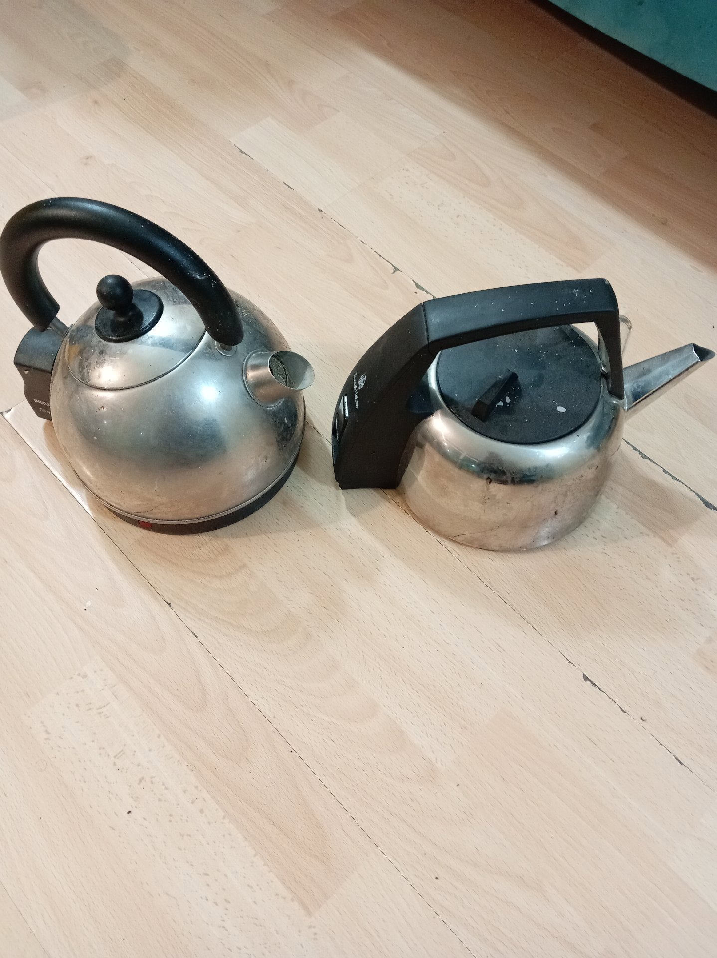 Set of 3 Vintage Toasters, 2 Kettles and Stainless Steel Water Bottle, Vintage, Large, Good condition — preloved on SilentSale®