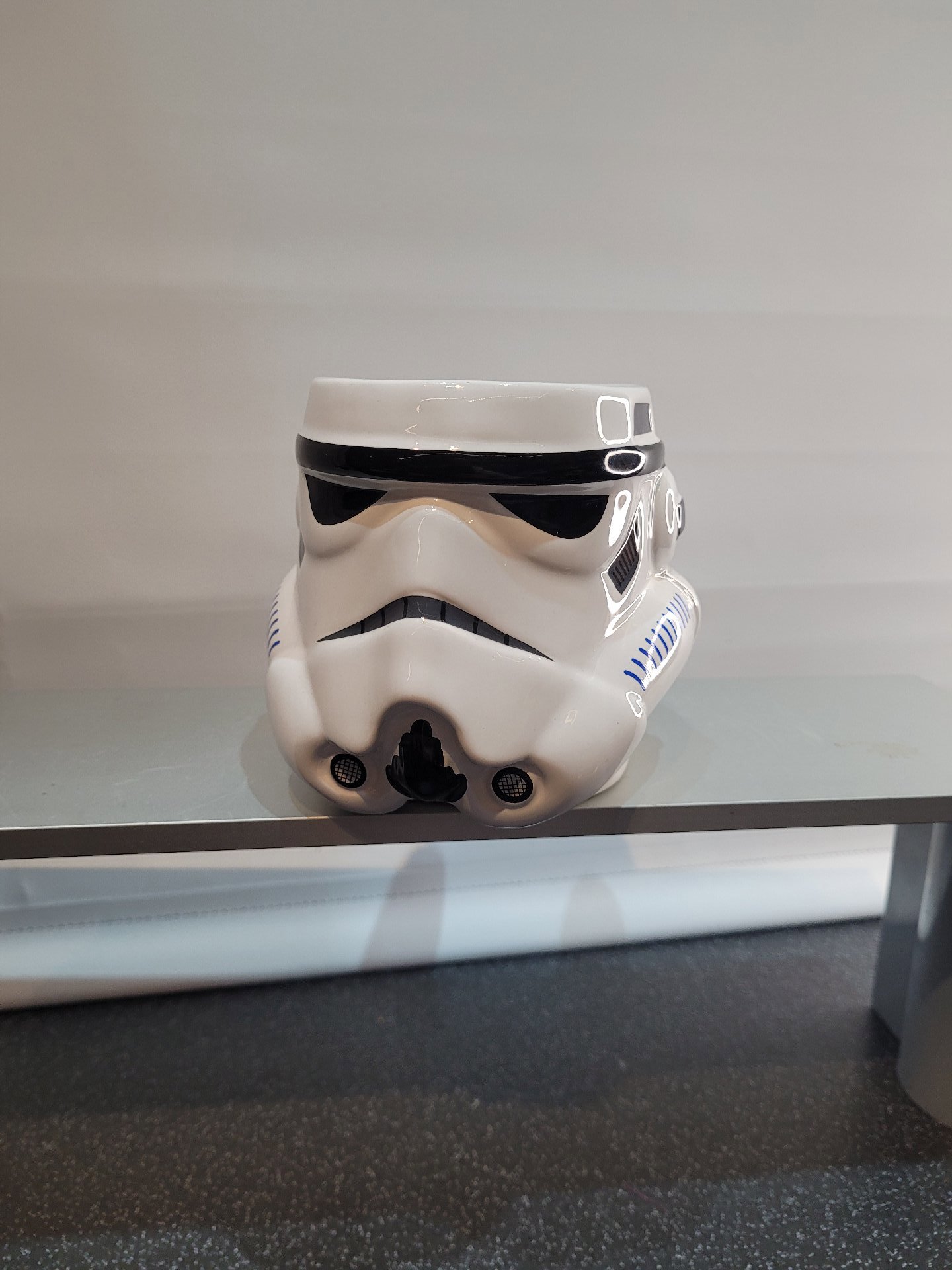 Star Wars Stormtrooper Helmet Ceramic Mug, StarWars, Medium, Good condition — preloved on SilentSale®