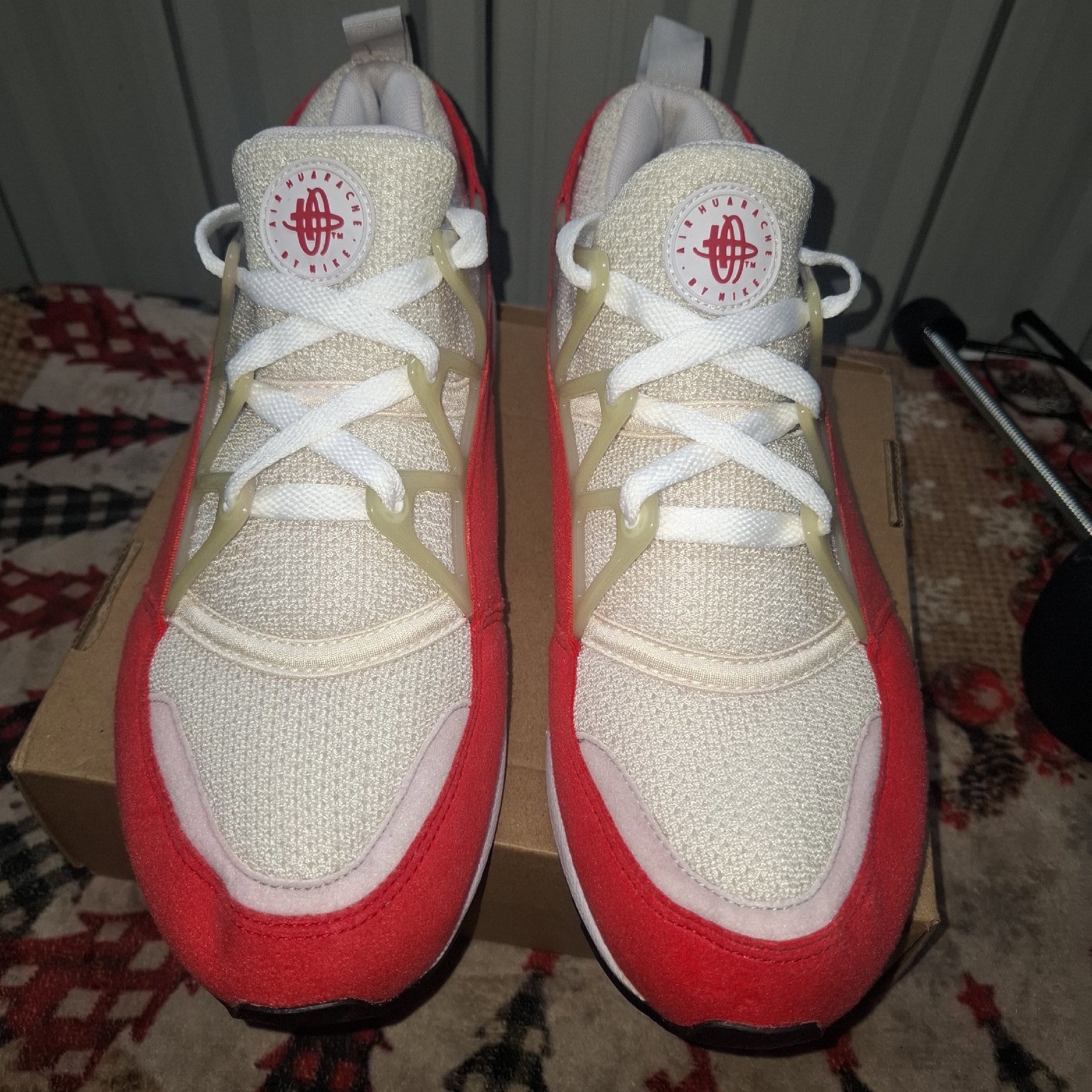 Nike Huarache Trainers – Red and Cream, Nike, 9, Good condition — preloved on SilentSale®