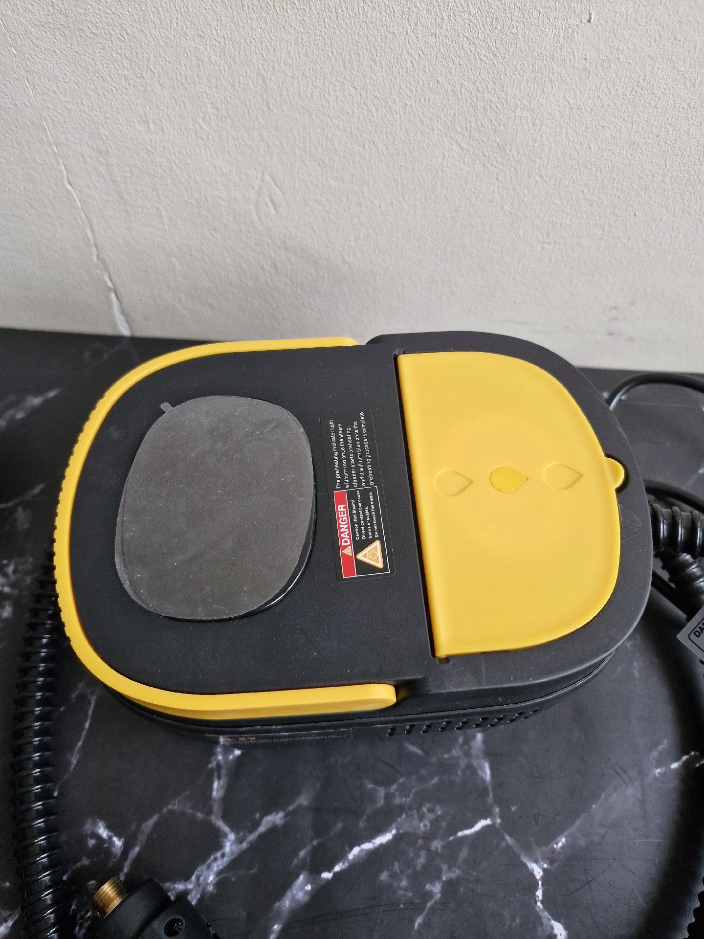 Stanley Portable Air Compressor Pump, Stanley, One Size, Excellent condition — preloved on SilentSale®