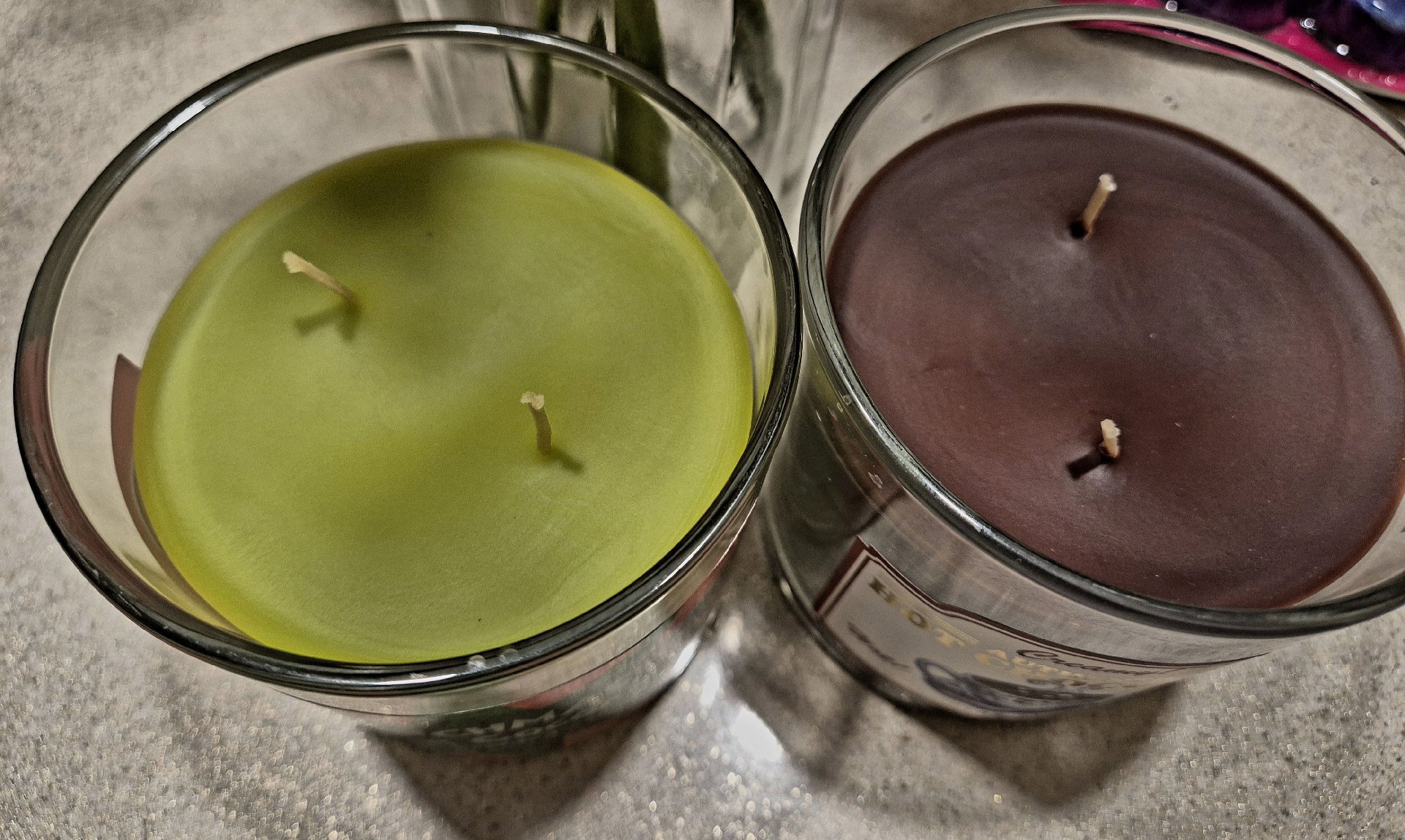 Grinchmas Hot Cocoa & Authentic Hot Chocolate Scented Candles Set, christmas candles, Large, New condition — preloved on SilentSale®