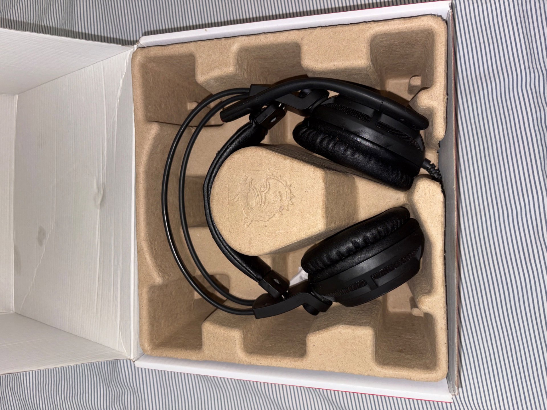 MSI DS502 Gaming Headset, MSI, One Size, Good condition — preloved on SilentSale®