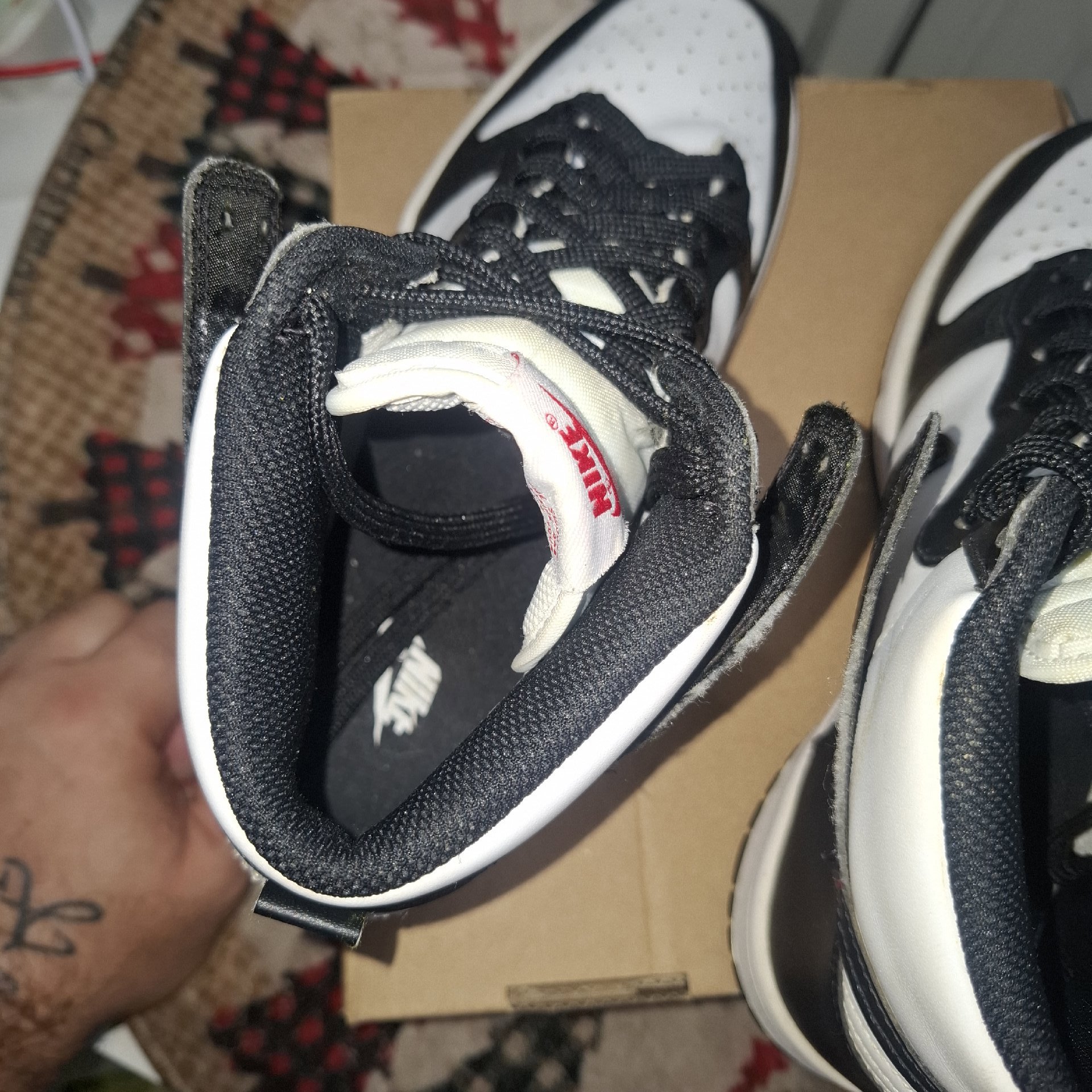 Nike Black and White High Top Trainers – UK 3.5 Youth, Nike, 5.5, Excellent condition — preloved on SilentSale®