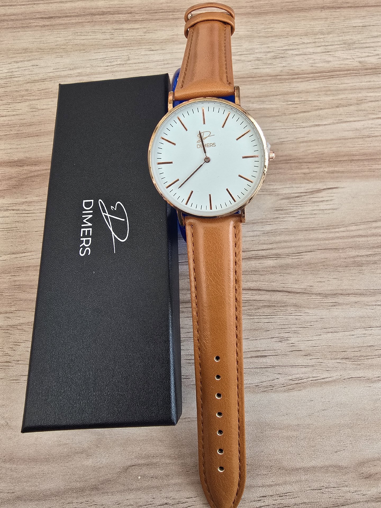 Dimers Men's Quartz Watch with Brown Leather Strap, Dimers, One Size, Excellent condition — preloved on SilentSale®