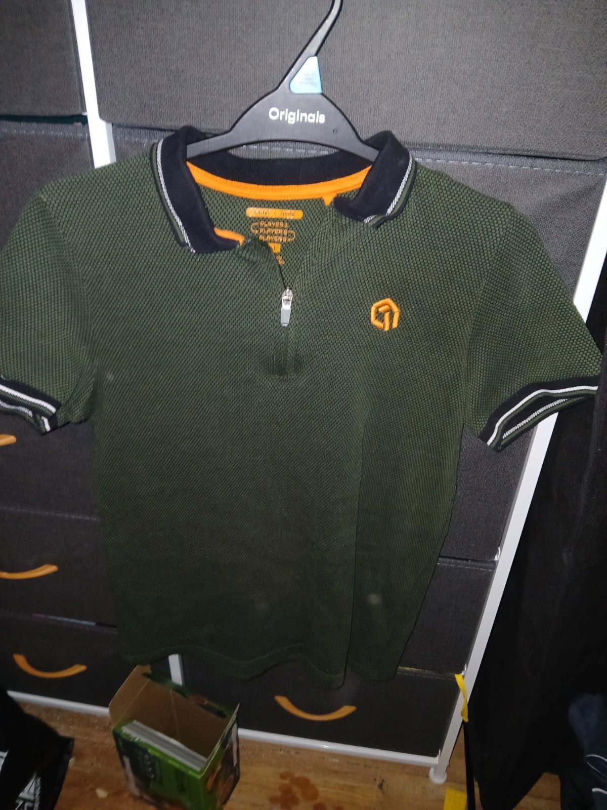 Green polo top, F&F, 12 years / 152 cm, Excellent condition — preloved on SilentSale®