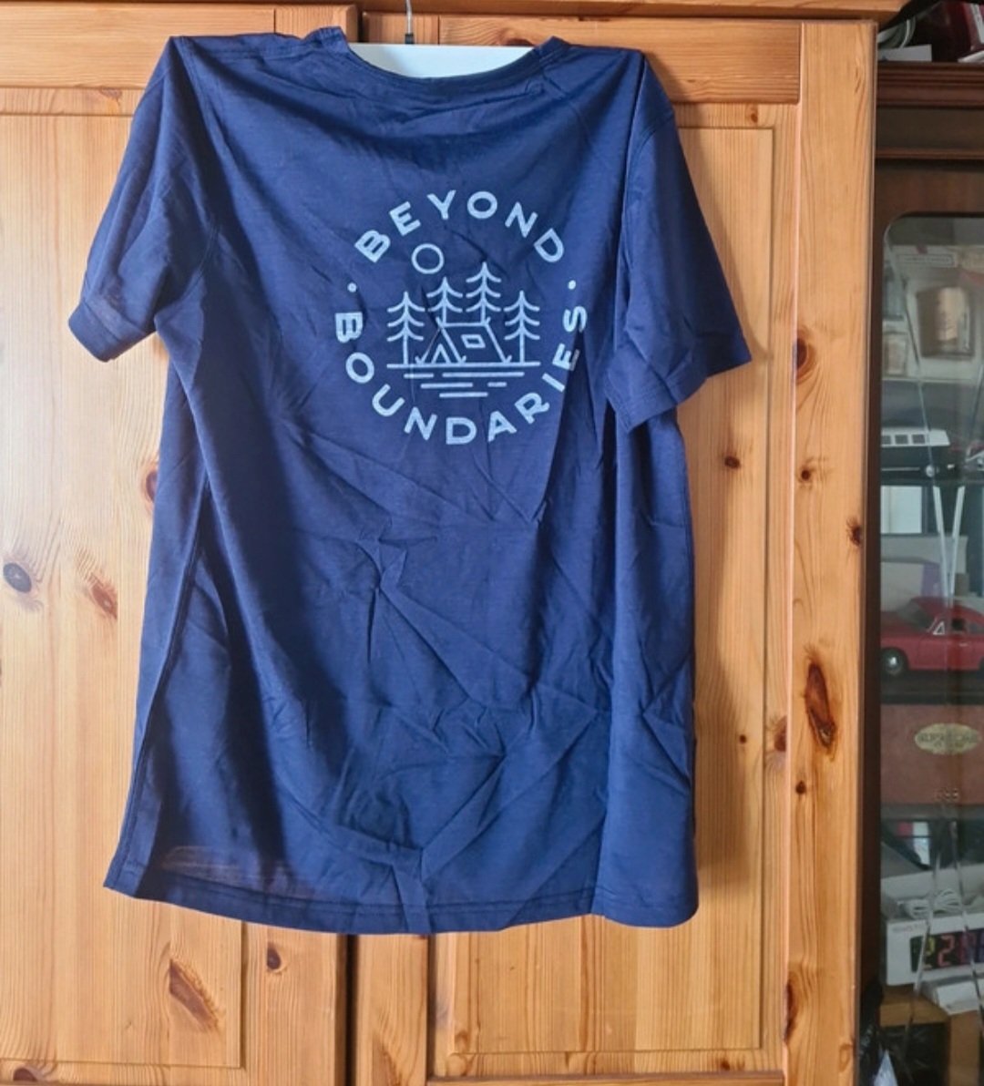 Fjern outdoor  beyond boundaries  t shirt navy, Fjern, S, New condition — preloved on SilentSale®