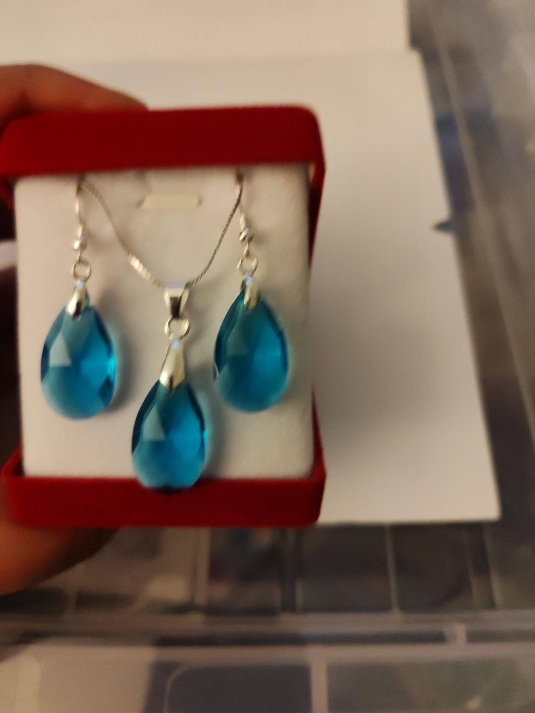 Light blue Jewllery set , Daisy Blooms, One Size, New condition — preloved on SilentSale®