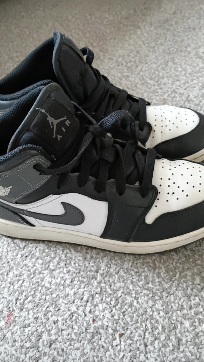 Nike Air Jordan 1 Mid Black White Grey Trainers, Nike, 6, Good condition — preloved on SilentSale®