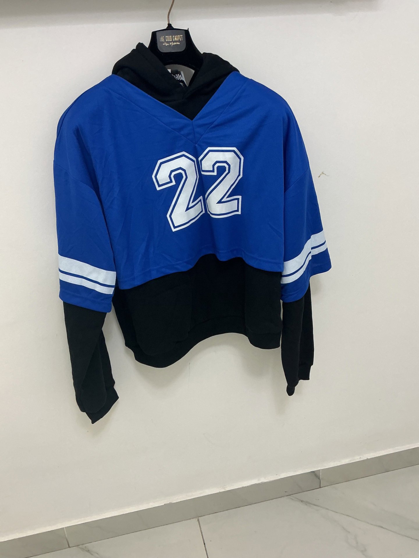 Mayamy Blue And Black Hoodie With Number 22 Print – XL, Mayamy, XL, New condition — preloved on SilentSale®