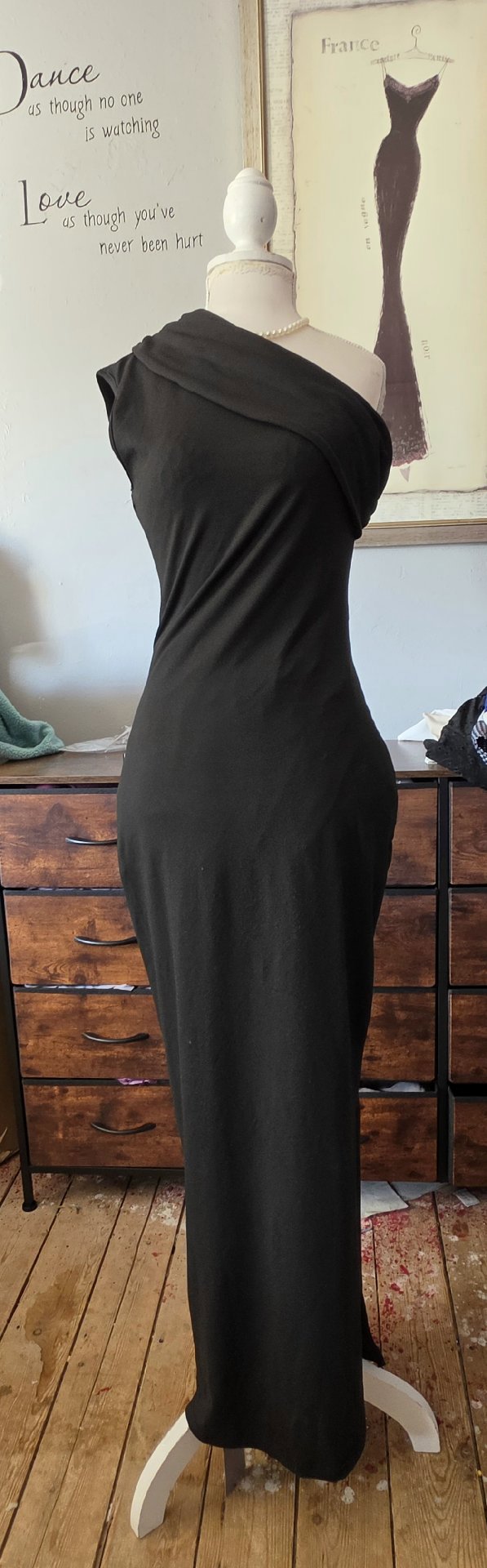 Black One Shoulder Maxi Dress, Missguided, 10, New condition — preloved on SilentSale®