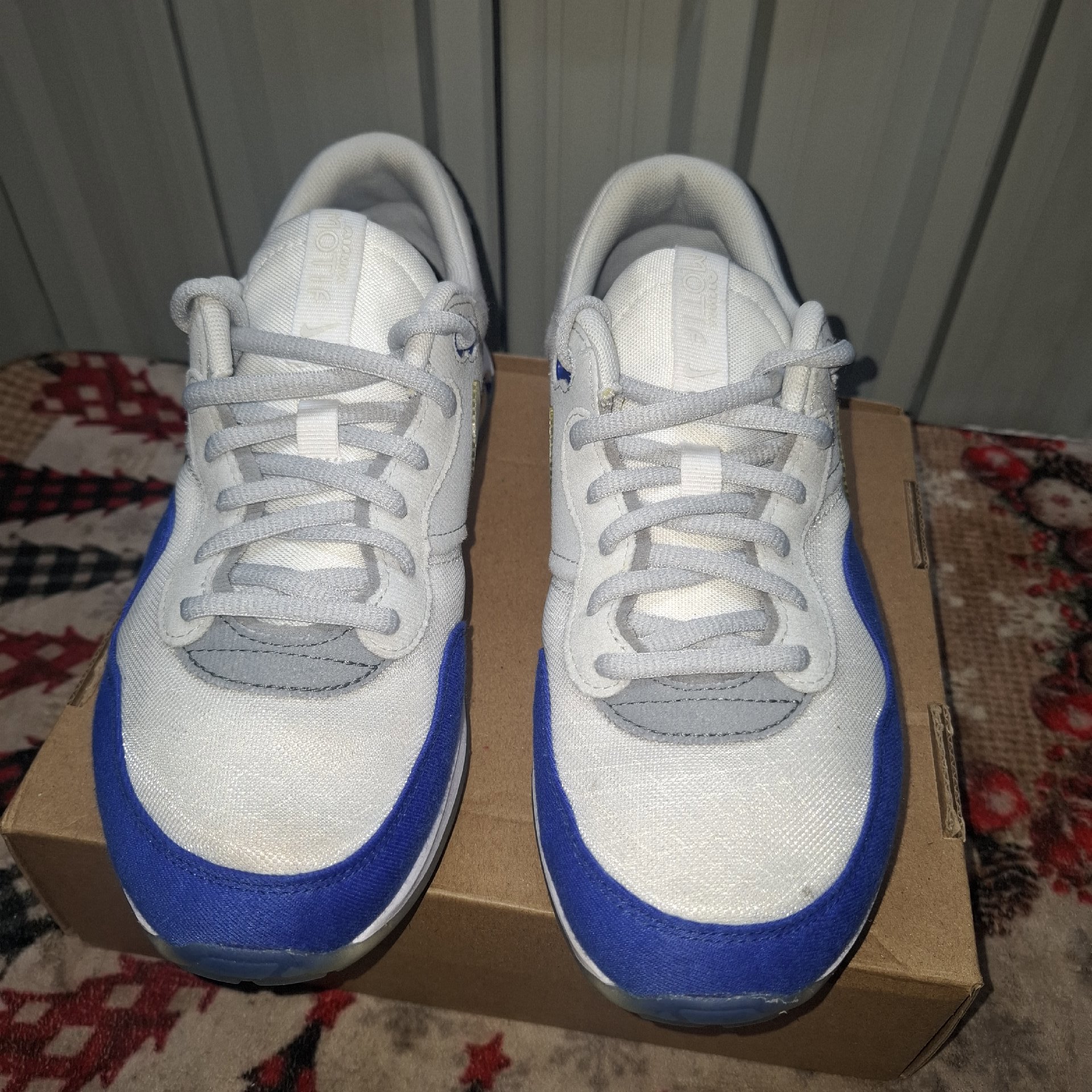 Nike Air Max White and Blue Trainers – UK 6, Nike, 6, Good condition — preloved on SilentSale®