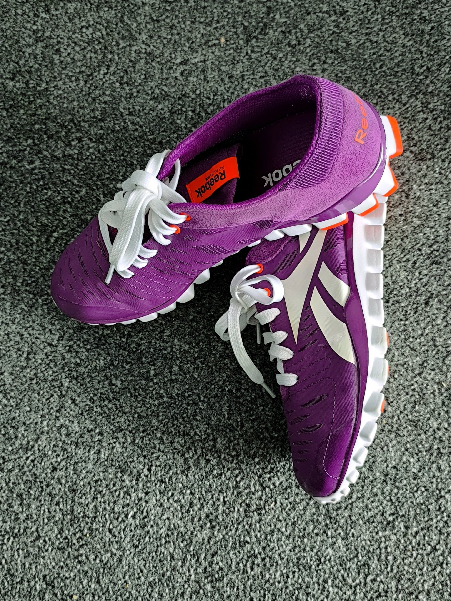 Reebok RealFlex Purple Orange Women's Running Shoes, Reebok, 5.5, Excellent condition — preloved on SilentSale®