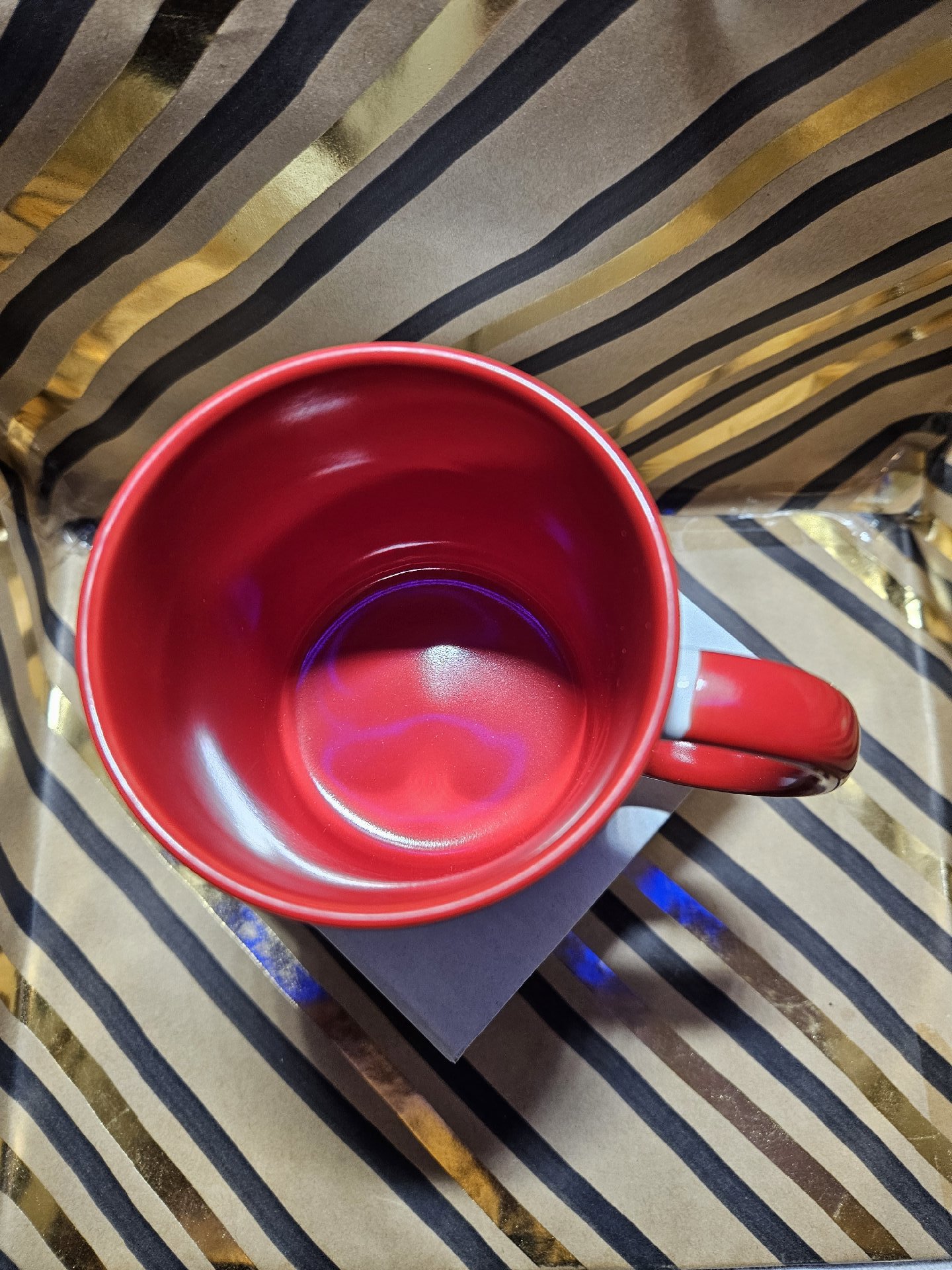 Novelty Ceramic Mug with Red Interior and Handle, Unbranded, One Size, New condition — preloved on SilentSale®