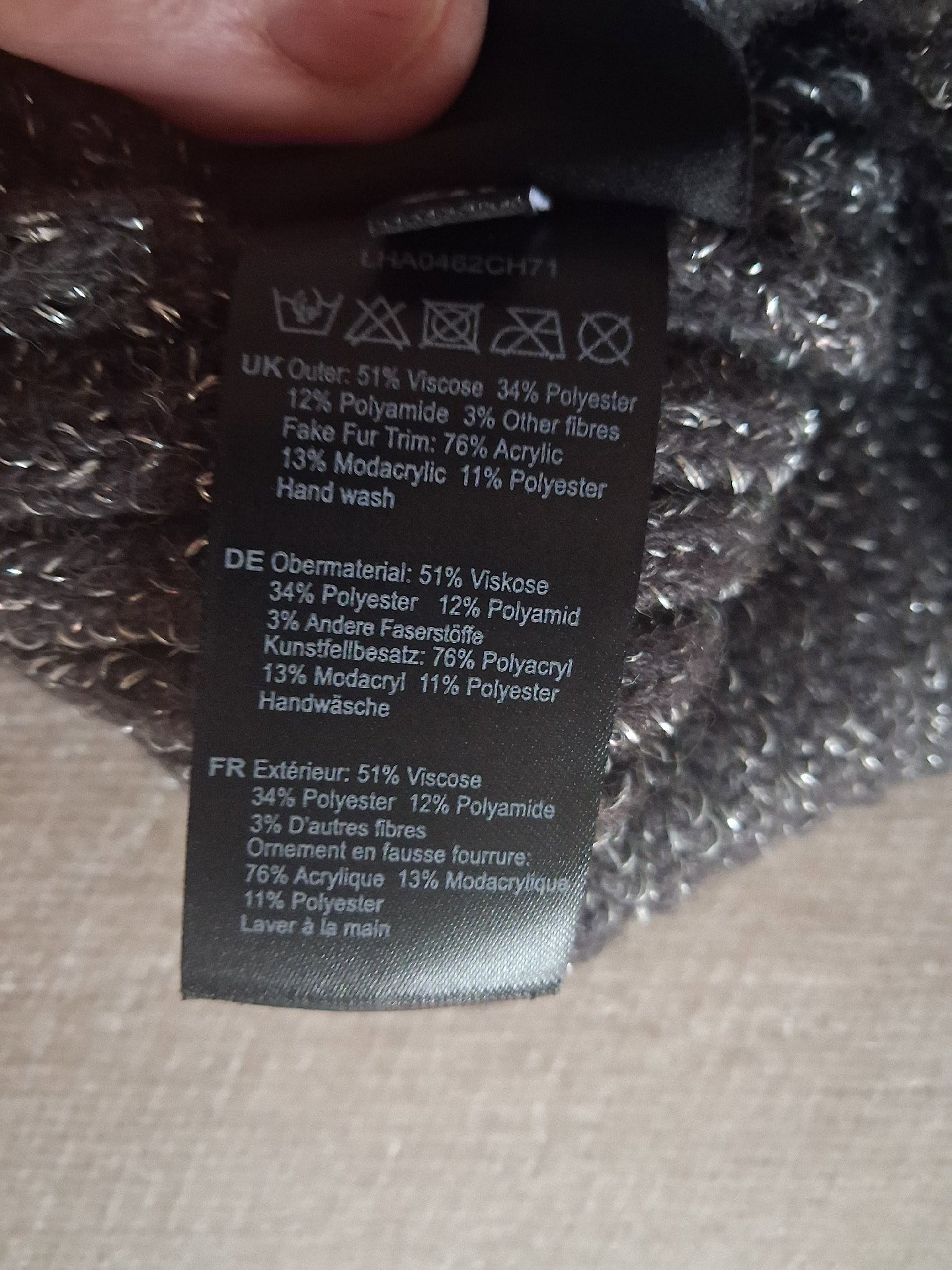 Grey Knitted Pom Pom Beanie Hat One Size, Barbour, M, Like New condition — preloved on SilentSale®