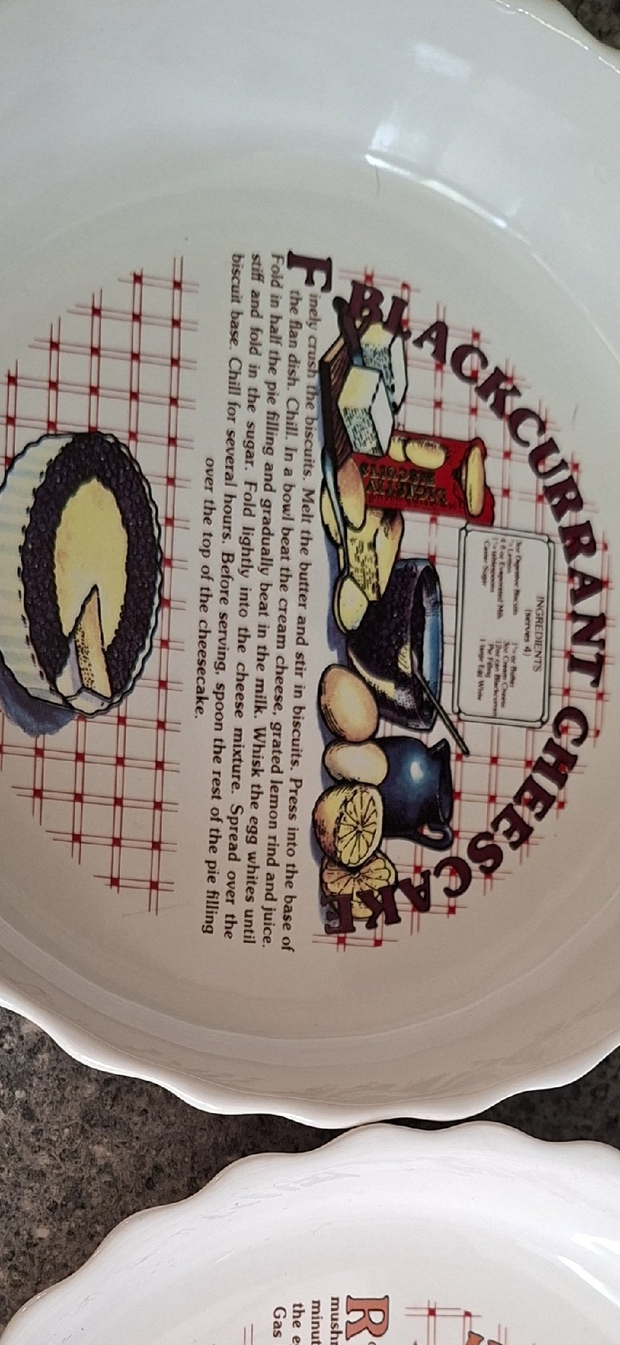 Vintage pie dishes , msm, Medium, Like New condition — preloved on SilentSale®