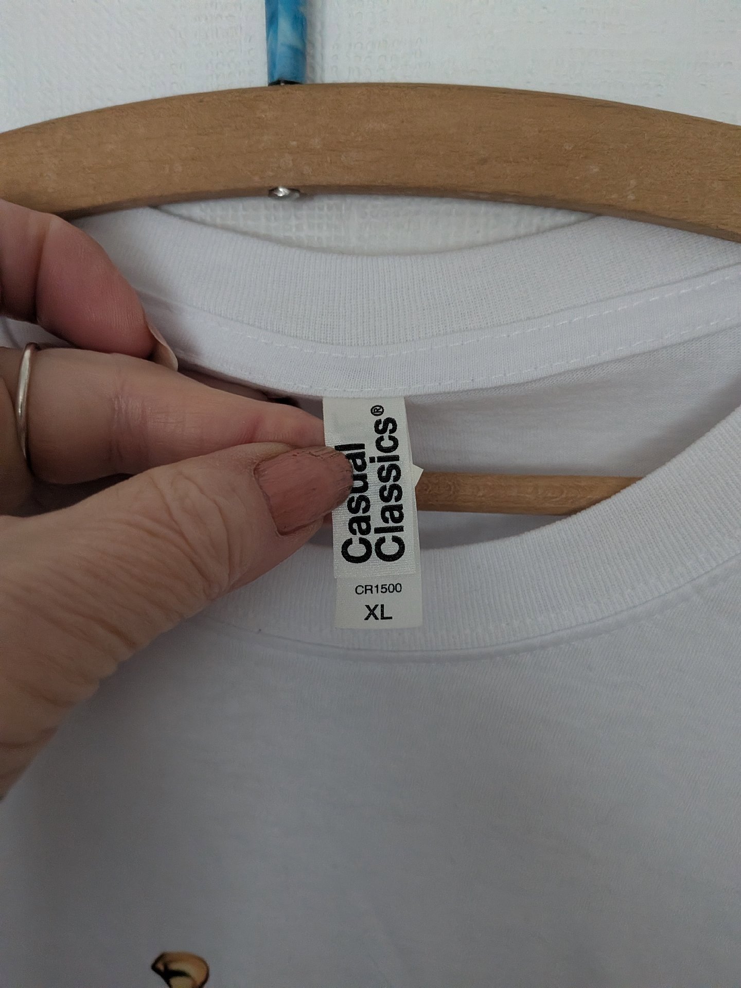 Harry styles kiss white XL t shirt , Casual Classics, XL, New condition — preloved on SilentSale®